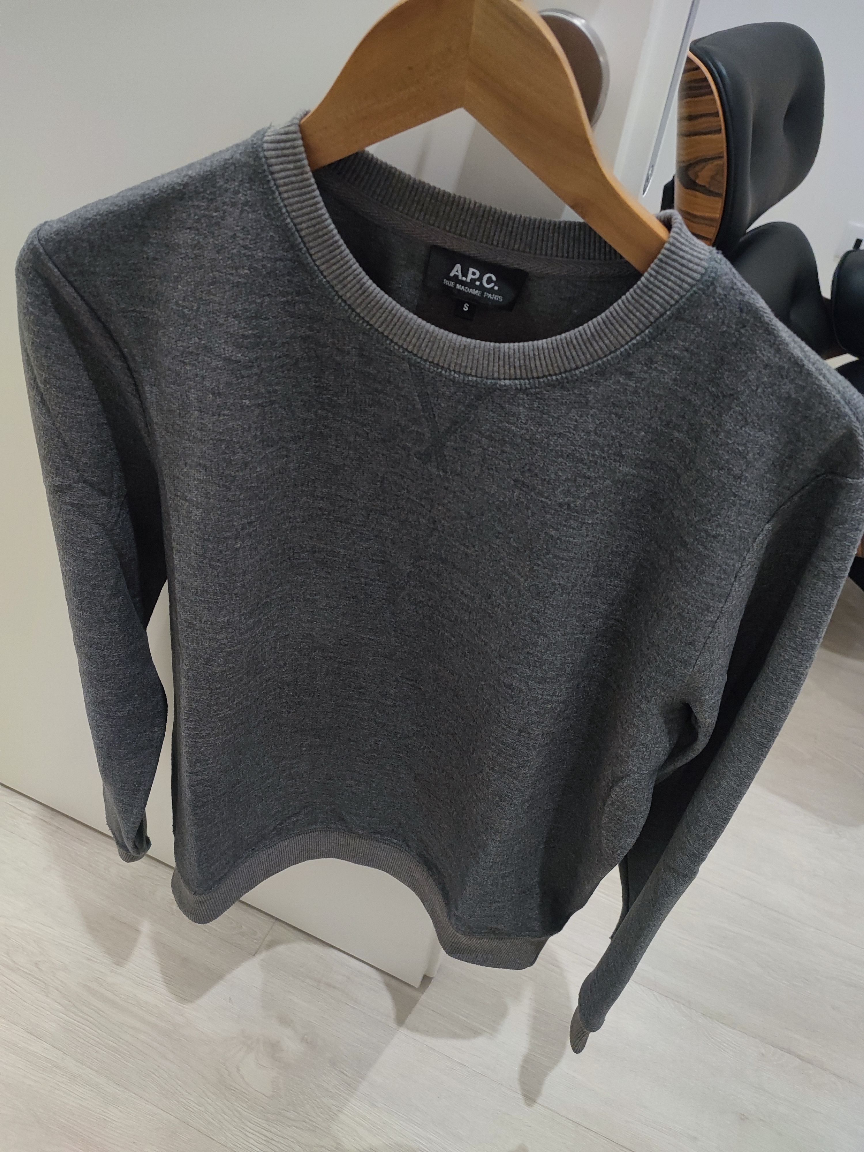 A.P.C. A. P. C. heather grey knit Size US S / EU 44-46 / 1 - 2 Thumbnail