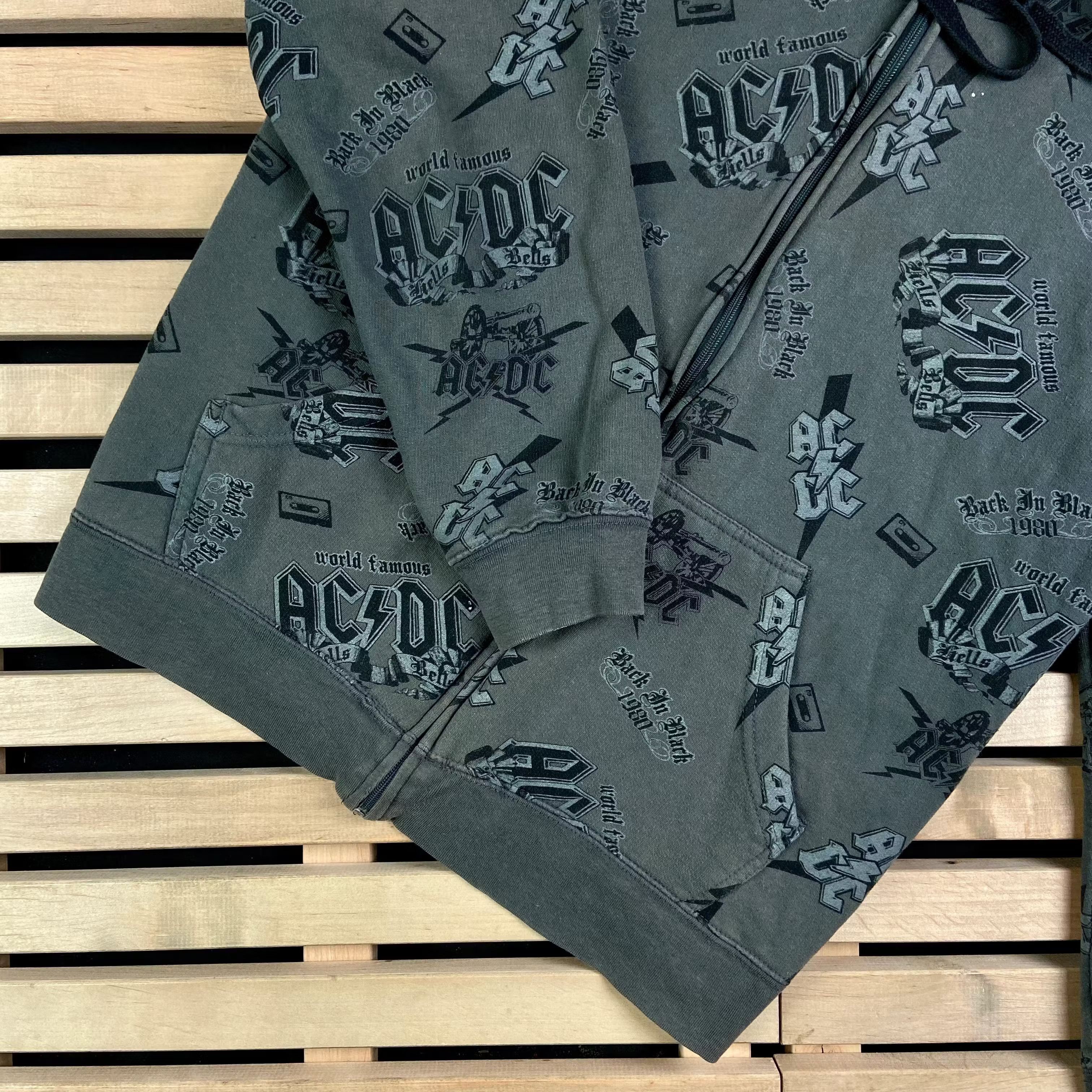 AC/DC × Band Tees × Vintage Mens Vintage Hoodies ACDC AC/DC Size XL Size US XL / EU 56 / 4 - 3 Thumbnail