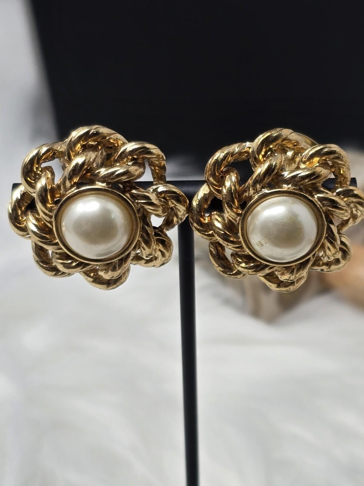 Other Vintage Replica Made Italy Faux Pearl Rope Twist Earrings Size ONE SIZE - 1 Thumbnail