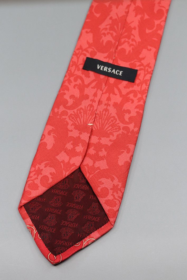 Versace × Vintage Versace Red Baroque Silk Tie with Medusa Emblem Size ONE SIZE - 2 Thumbnail