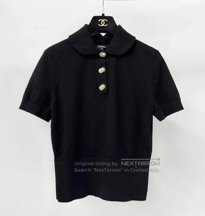 Chanel Chanel Black pearl button Polo collar knitted short sleeve Size XS / US 0-2 / IT 36-38 - 1 Thumbnail