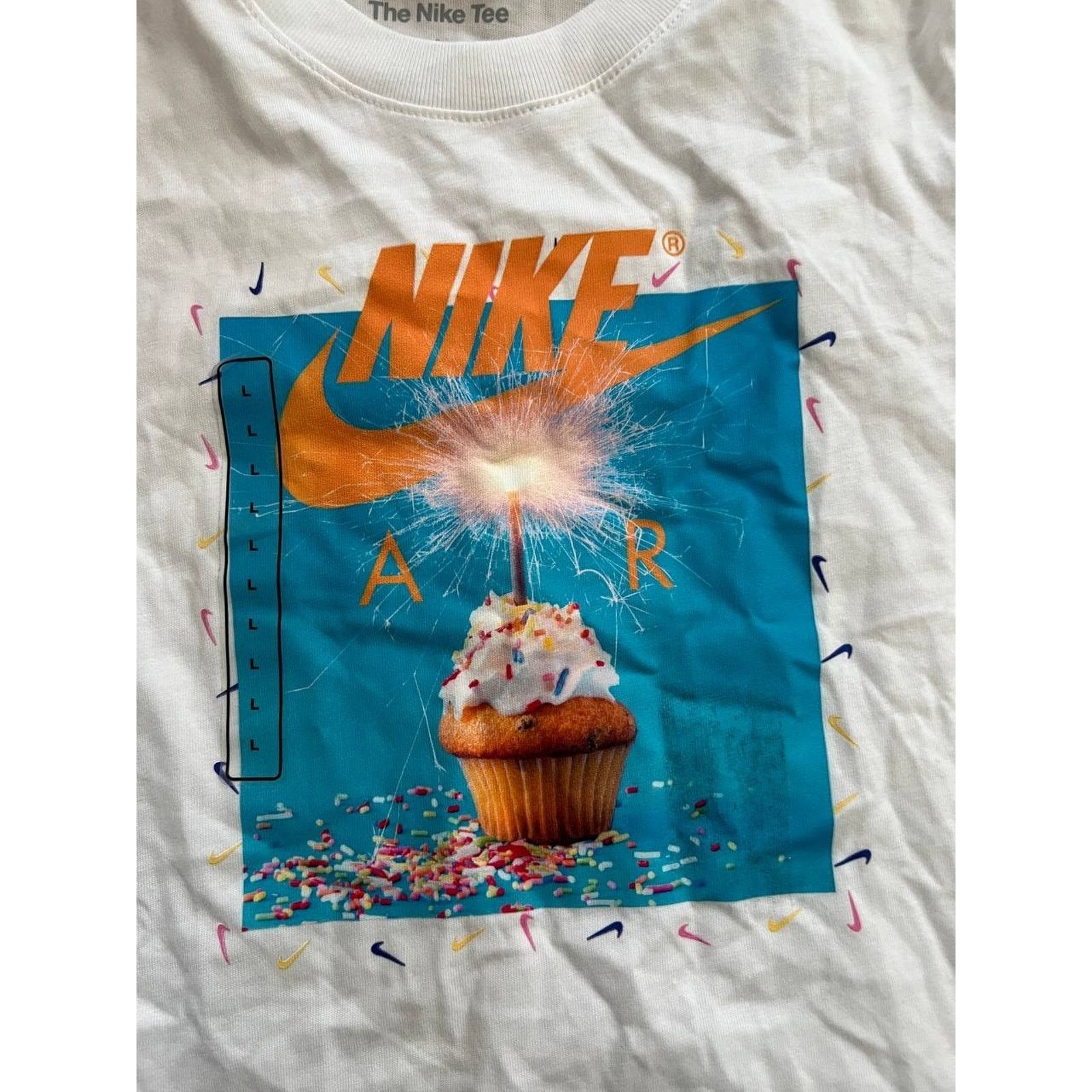 Nike Nike White Short birthday Tee Large A001752 Size US L / EU 52-54 / 3 - 4 Thumbnail