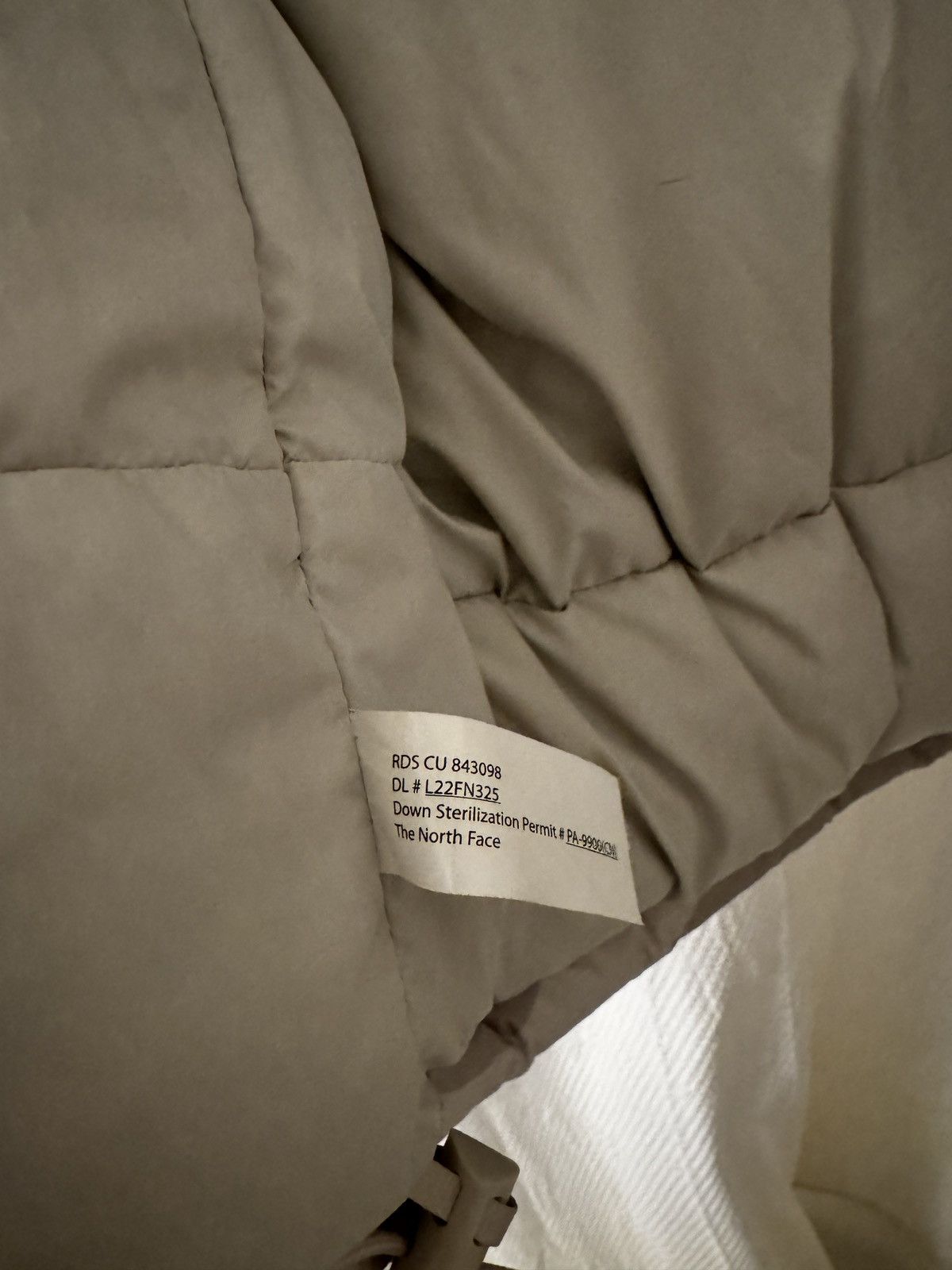 Kaws × The North Face The North Face x Kaws Retro Himalayan Parka sz L Size US L / EU 52-54 / 3 - 4 Thumbnail
