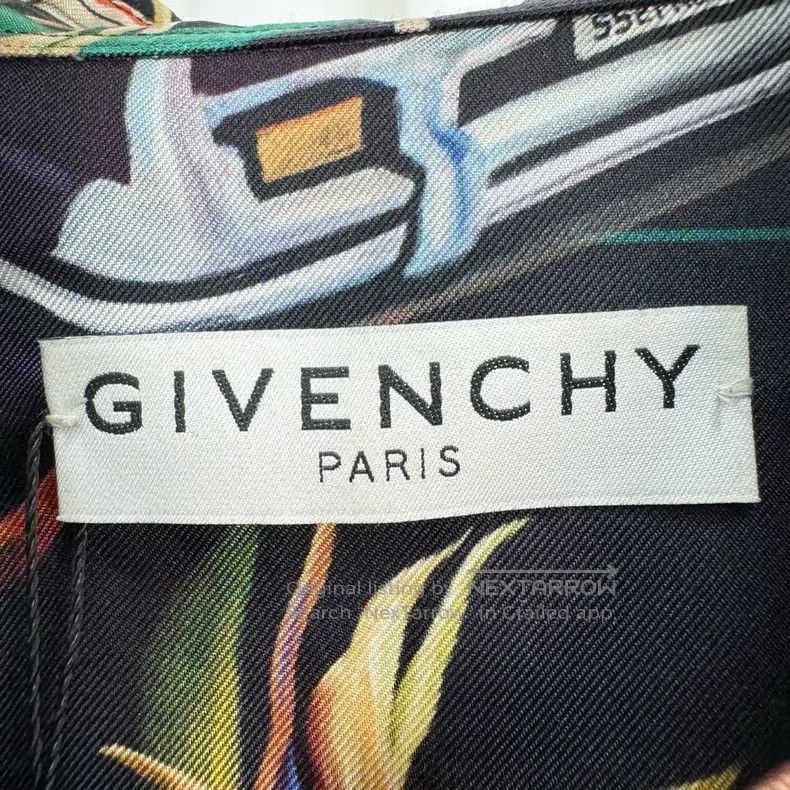 Givenchy Givenchy Size39 All-Over Printed Silk Letter Short Sleeve S Size US M / EU 48-50 / 2 - 5 Thumbnail