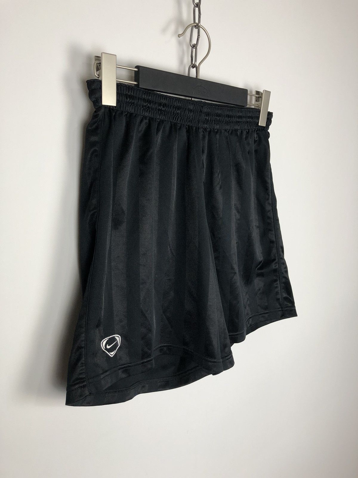 Nike Nike Vintage Track Shorts Small Logo Black size M Size US 30 / EU 46 - 4 Thumbnail