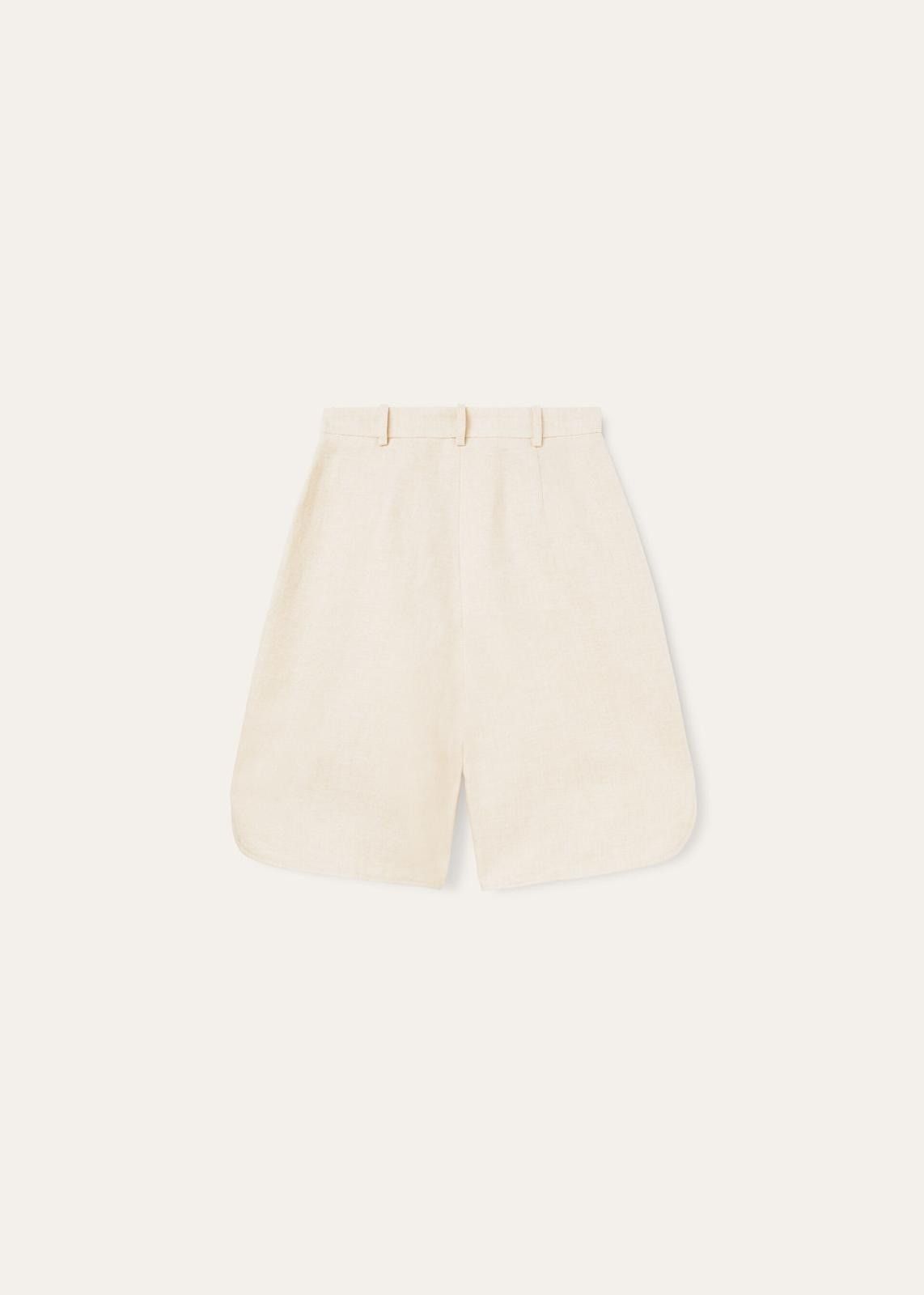 Loro Piana o1srvl11e0725 FAN7226 Linen Flared Bermuda Short in Beige Size 28" / US 6 / IT 42 - 2 Thumbnail