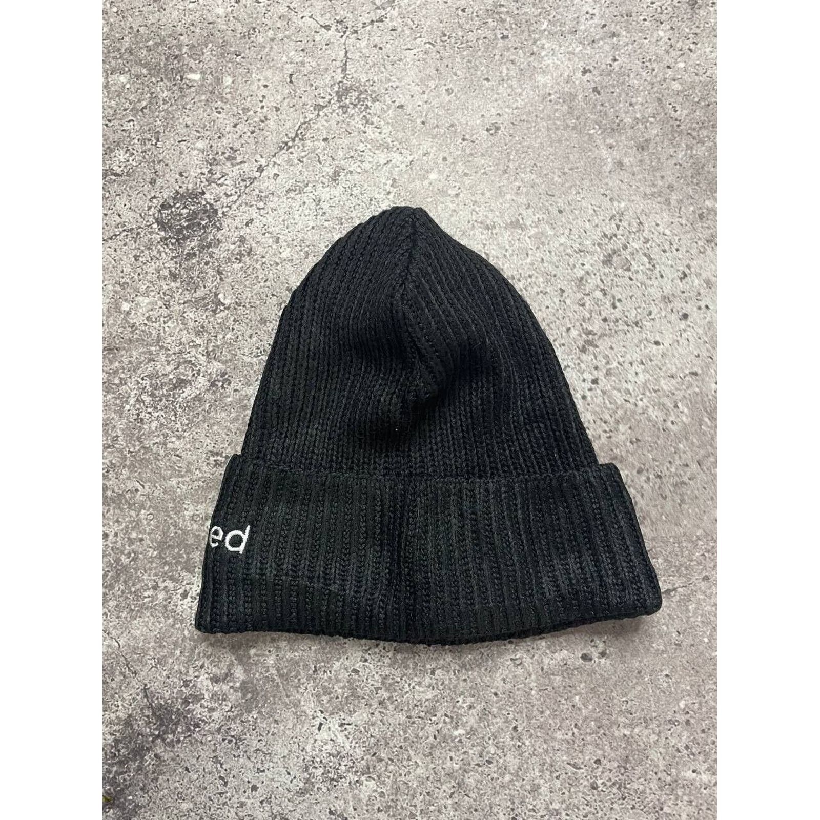 Patagonia Vintage Patagonia Black Knit Beanie Hat Embroidery One Size Size ONE SIZE - 4 Thumbnail