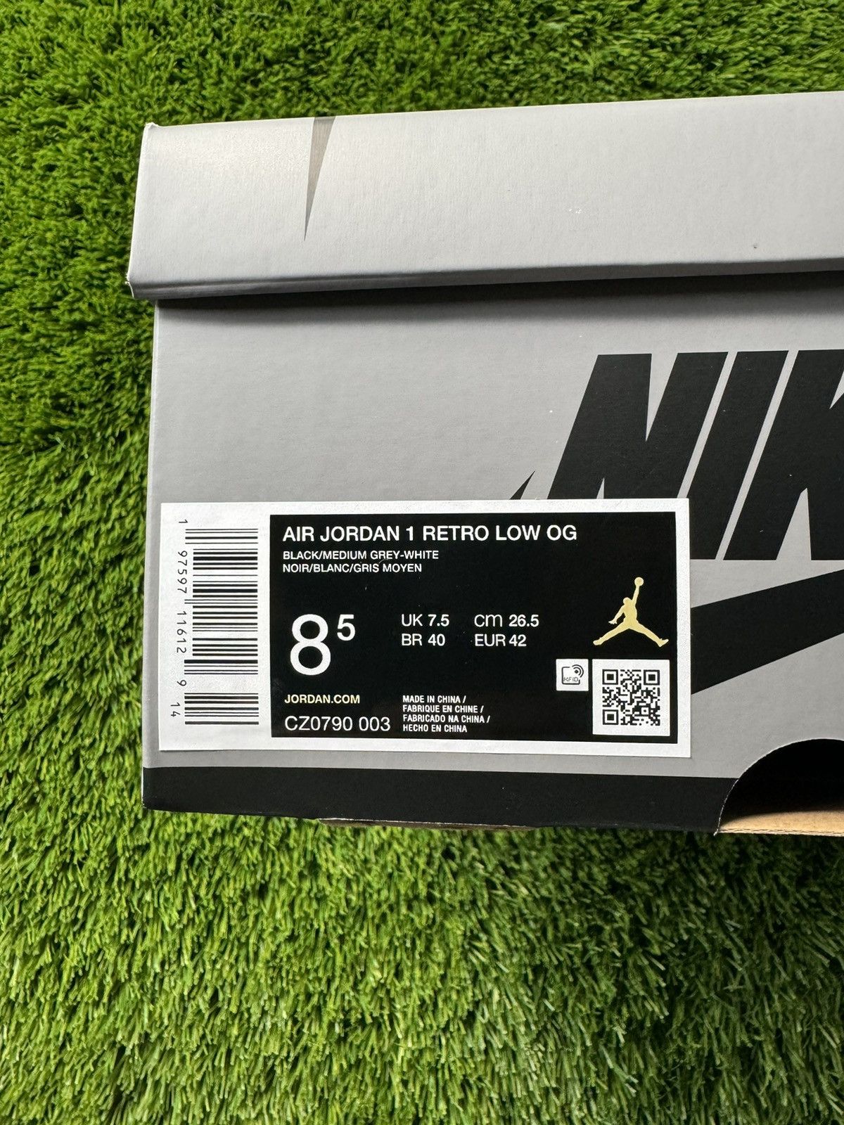 Jordan Brand × Nike Air Jordan 1 OG Size US 8.5 / EU 41-42 - 7 Thumbnail