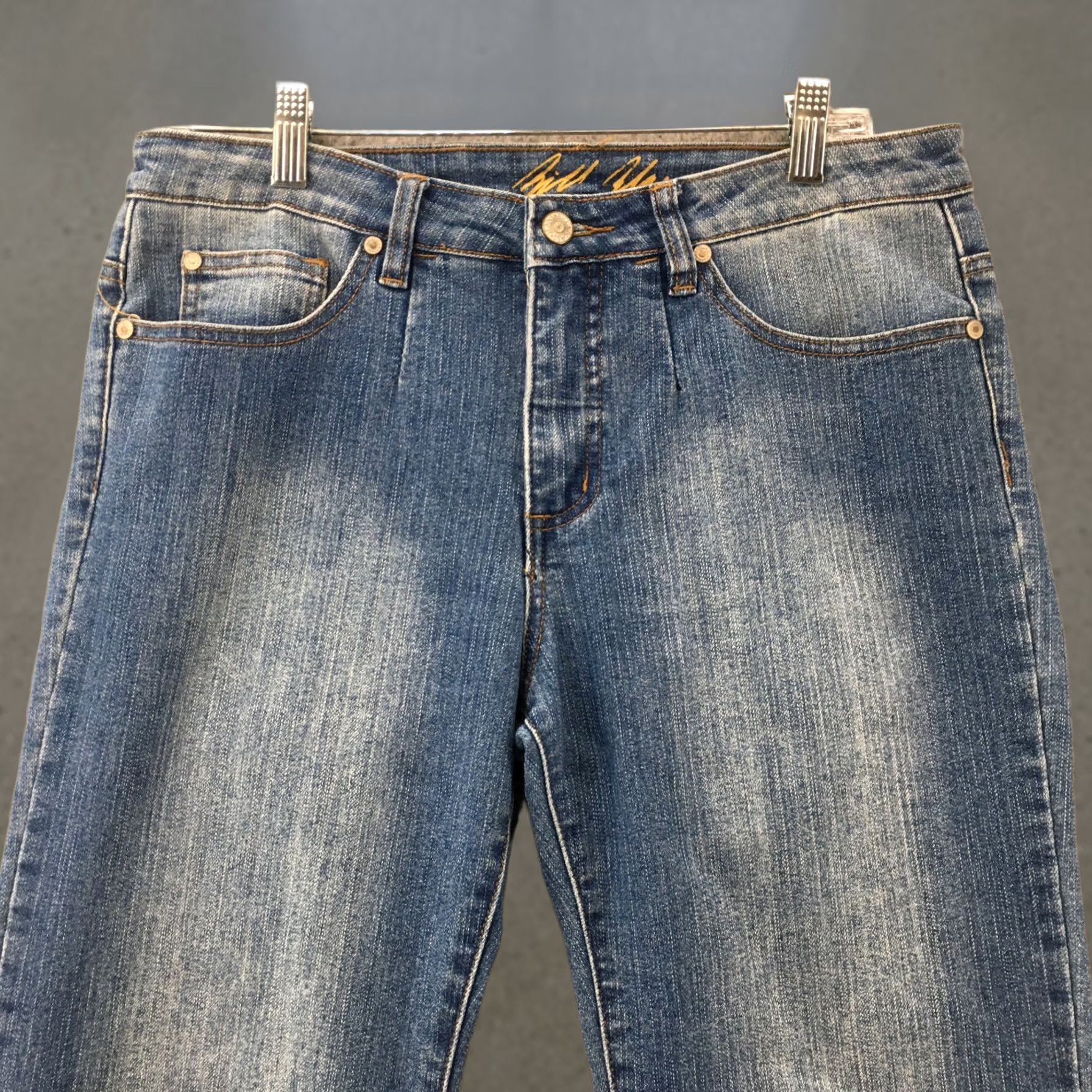 Bill Blass Bill Blass Jeans Womens 8 Bootcut Blue Denim Mid Rise Zip Stretch 5-Pocket Regular Pocketed Comfort Modern Classic Mens Womens Girls Boys Size 30" / US 8 / IT 44 - 1 Thumbnail