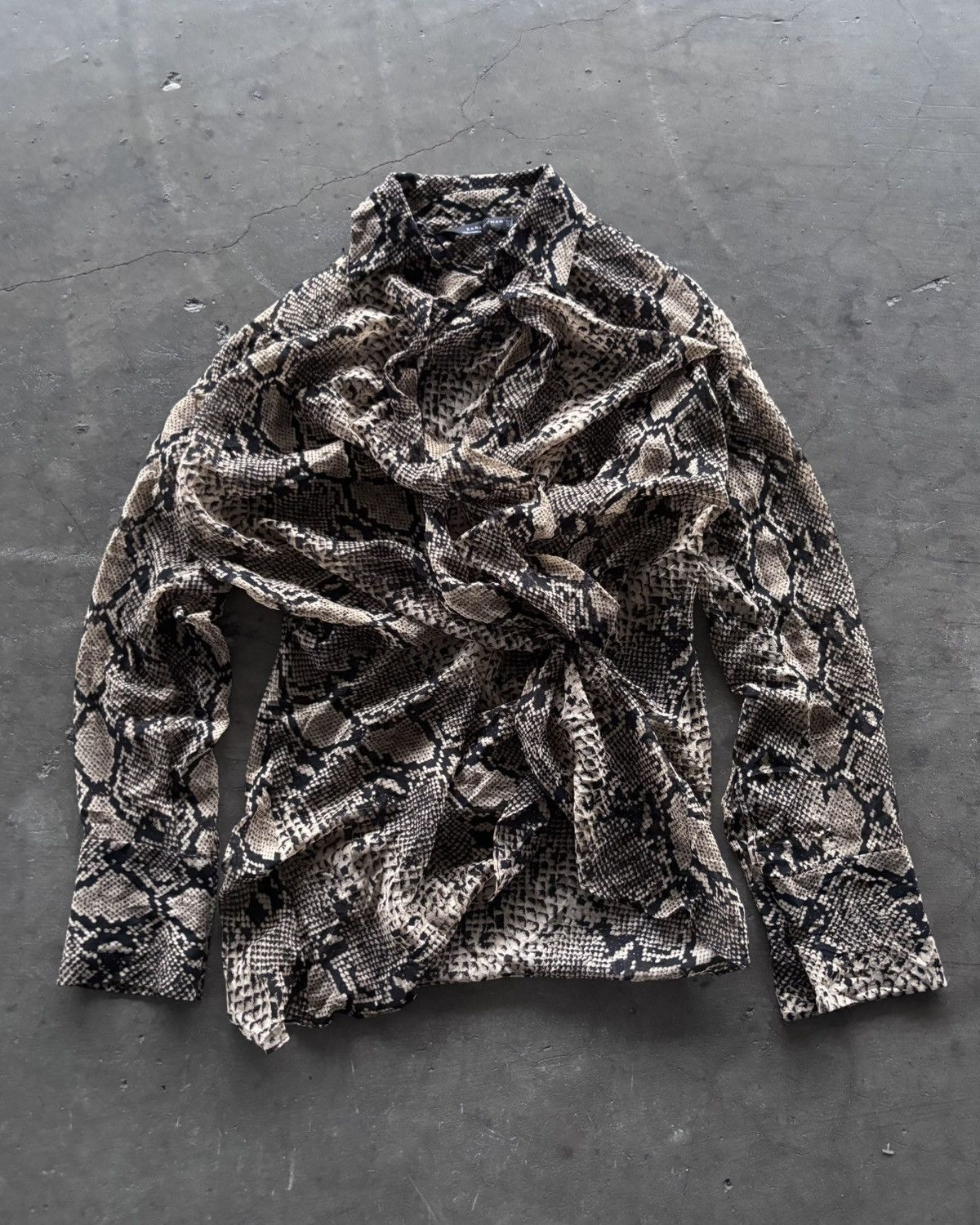 14th Addiction × If Six Was Nine × Japanese Brand Snake Skin Zara Women Button Up Shirt Size US M / EU 48-50 / 2 - 1 Thumbnail