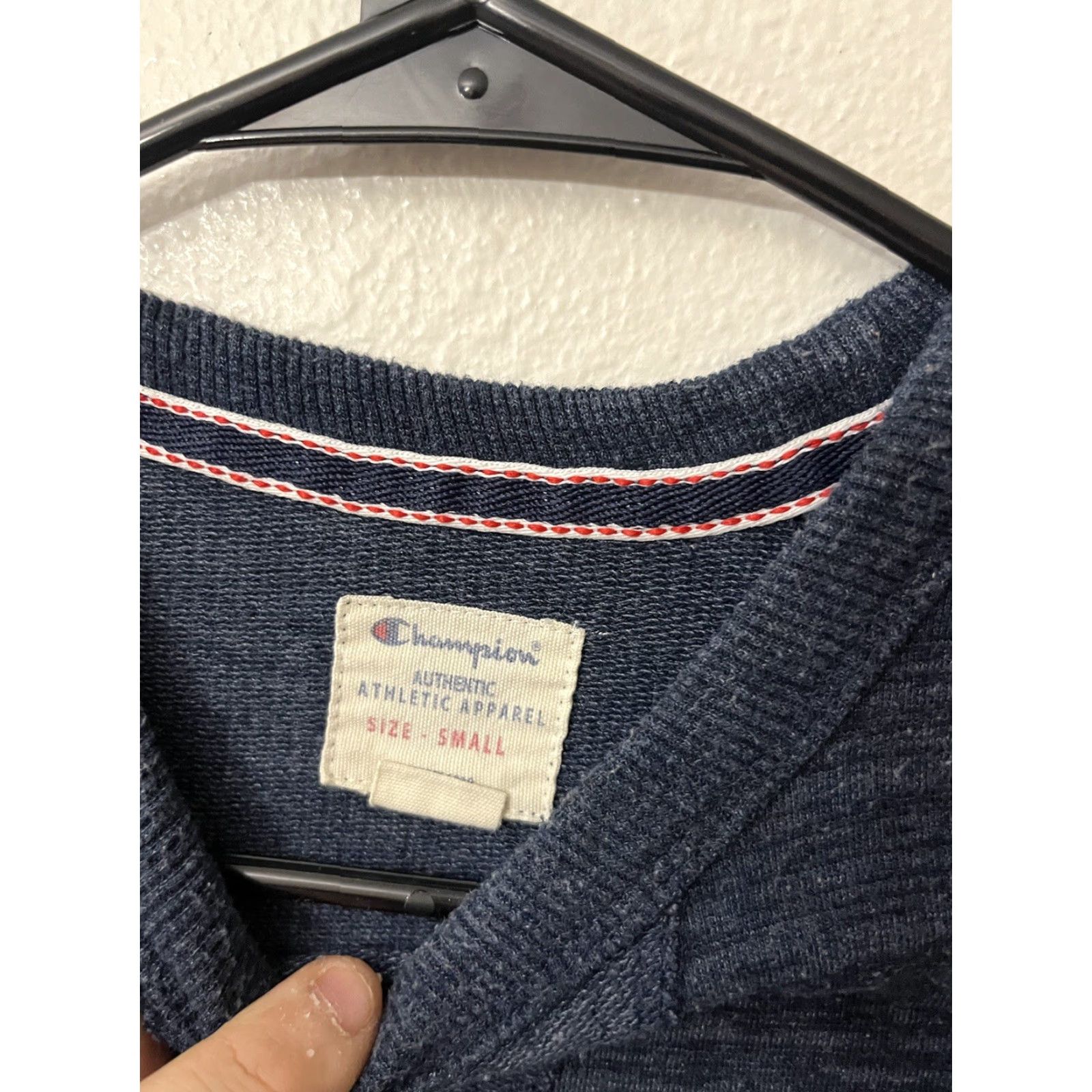 Champion Champion Sweatshirt Men Small Blue Solid Crewneck Adult Pullover Size US S / EU 44-46 / 1 - 2 Thumbnail