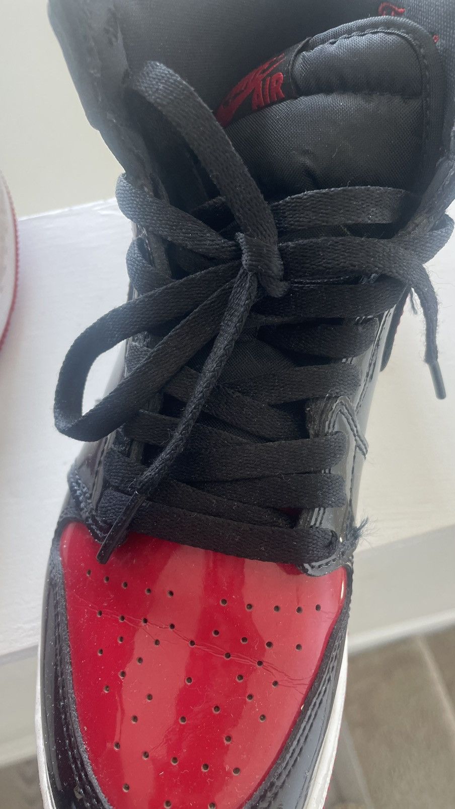 Jordan Brand Jordan 1 Patent Leather Bred Size US 7 / EU 40 - 7 Thumbnail