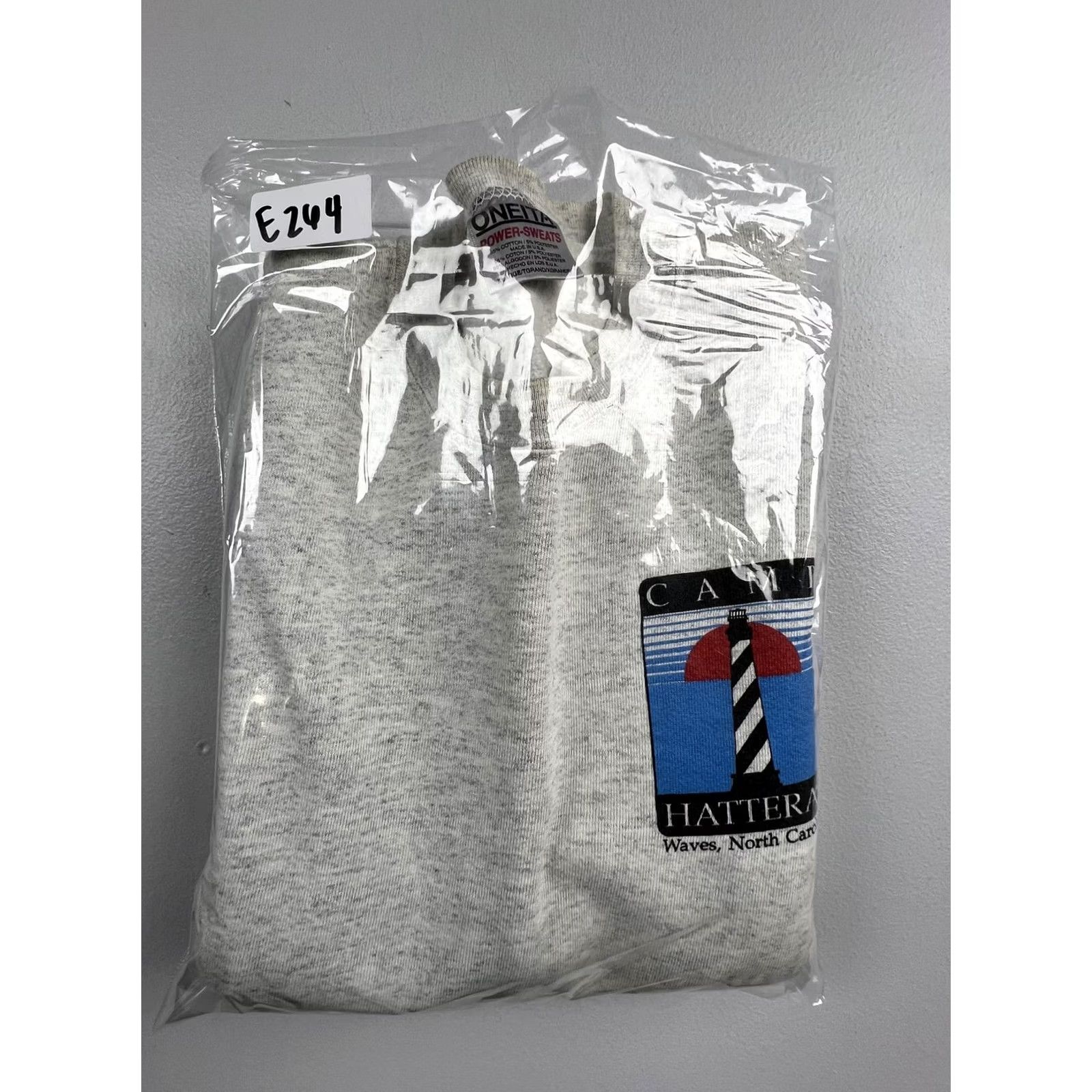 Vintage VINTAGE Oneita Sweatshirt Mens XL Camp Hatteras Lighthouse Graphic USA Size US XL / EU 56 / 4 - 8 Thumbnail
