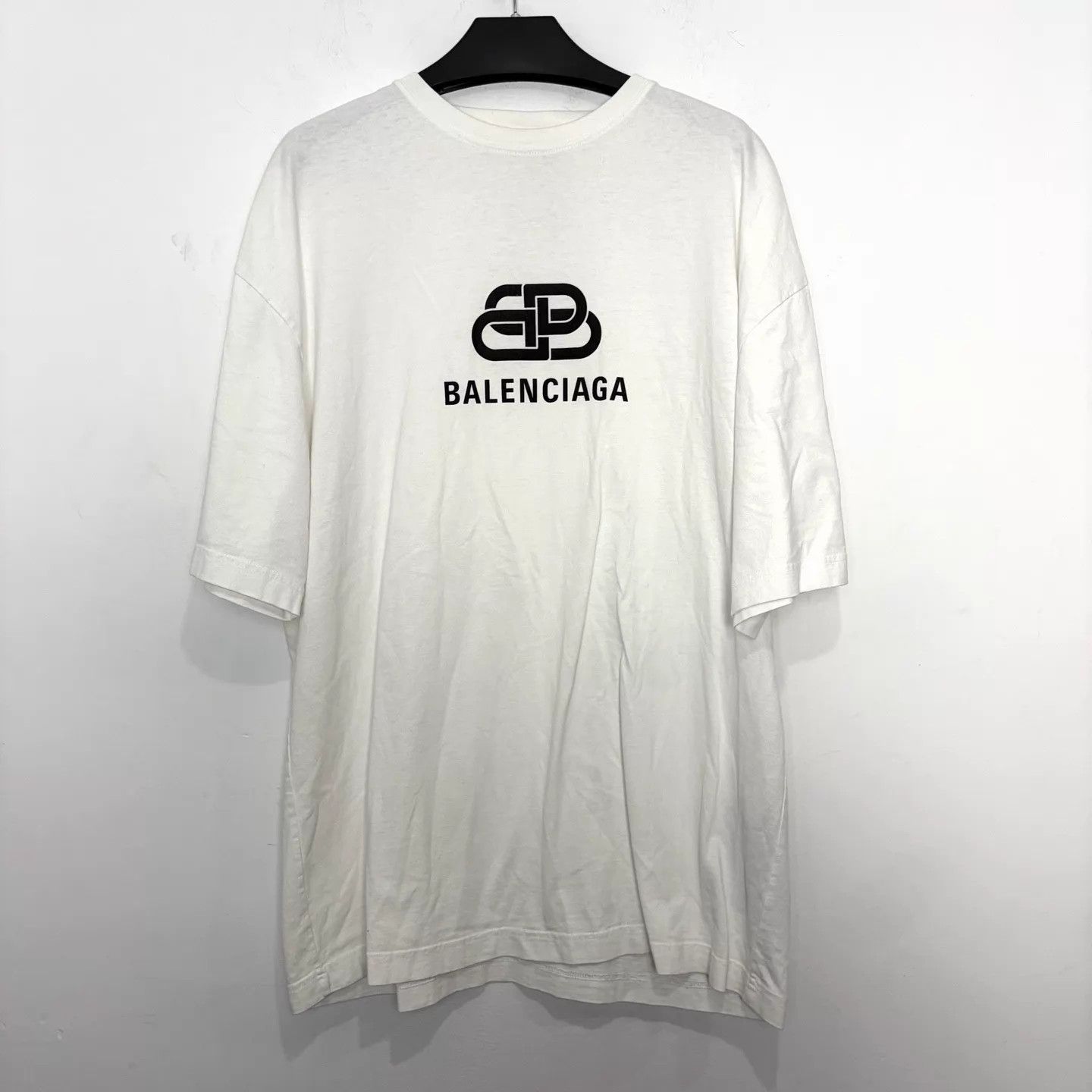 Balenciaga Balenciaga Lock Short Sleeve T - Shirt White XS Size US XS / EU 42 / 0 - 1 Thumbnail