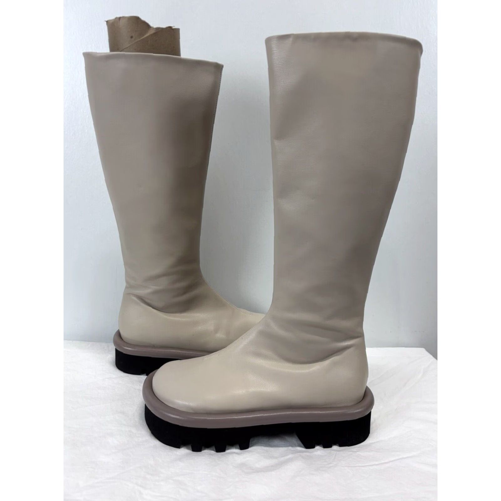JW Anderson VINTAGE JW Anderson Boots Womens Knee High Sheepskin Leather Sz 38 US 7 Beige Winter Fall Casual Fashion Size US 7 / IT 37 - 7 Thumbnail