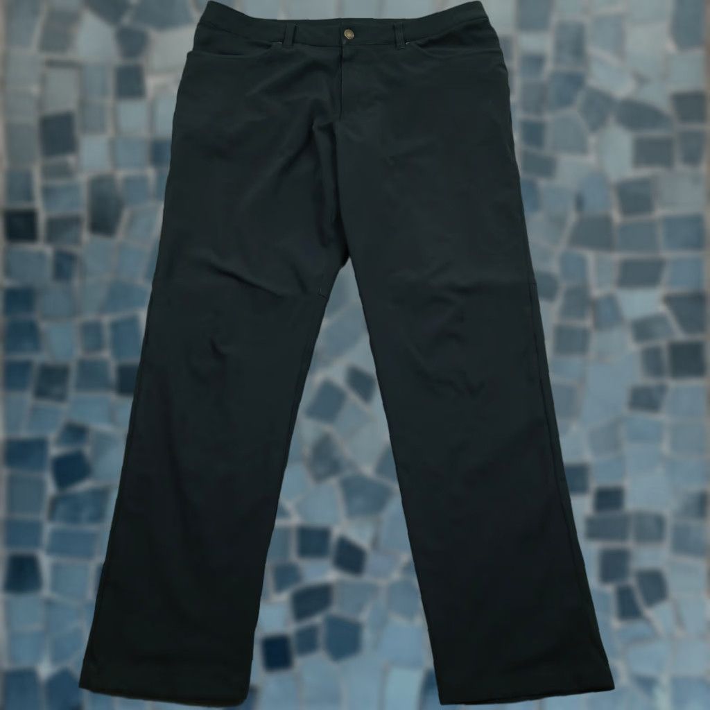 Lululemon Pants Mens 36 Gray ABC Classic Fit Pockets Preppy Modern Logo Shirt Pants Women's?