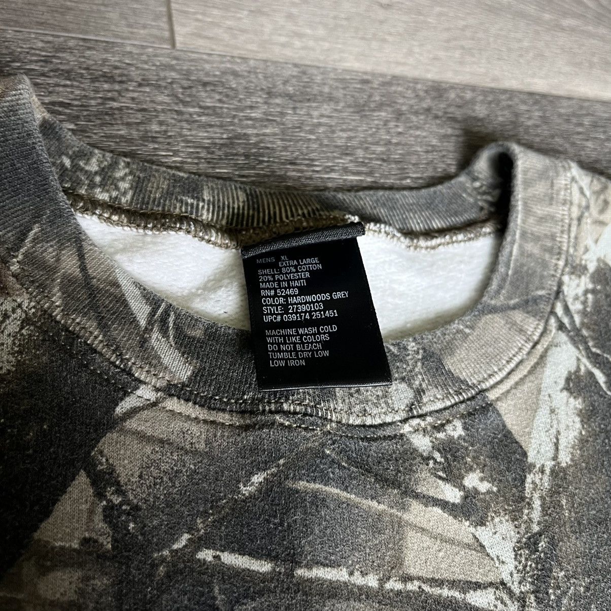 Realtree Vintage Outfitters Ridge Real Tree Hardwoods Camo Crewneck Size US XL / EU 56 / 4 - 5 Thumbnail