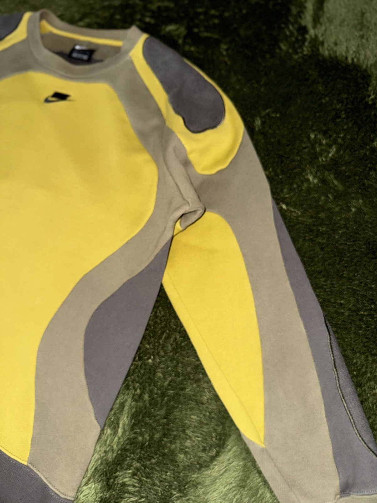 Nike [L] Nike NSW Body Map Panel Sweatshirt Size US L / EU 52-54 / 3 - 4 Thumbnail
