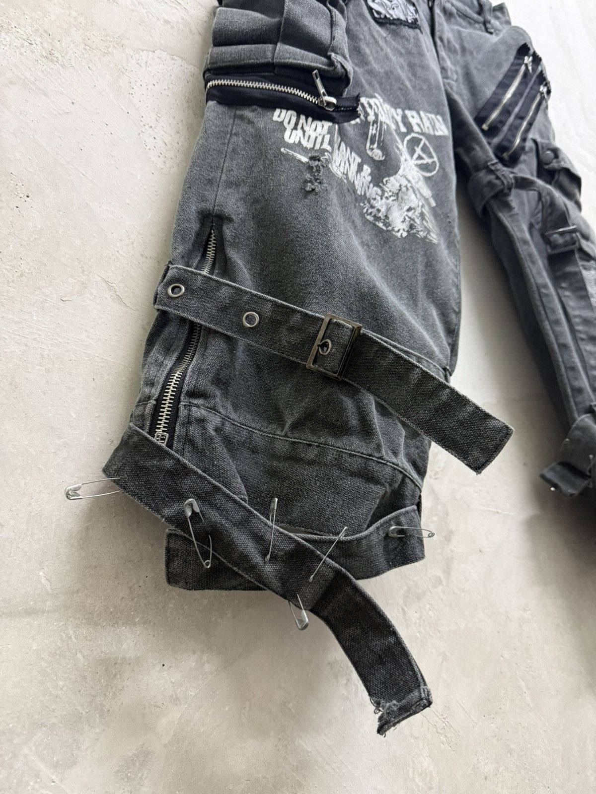 Sex Pot ReVeNGe ☠️ Sex Pot Revenge Distressed Bondage Punk Jorts Size US 30 / EU 46 - 7 Thumbnail