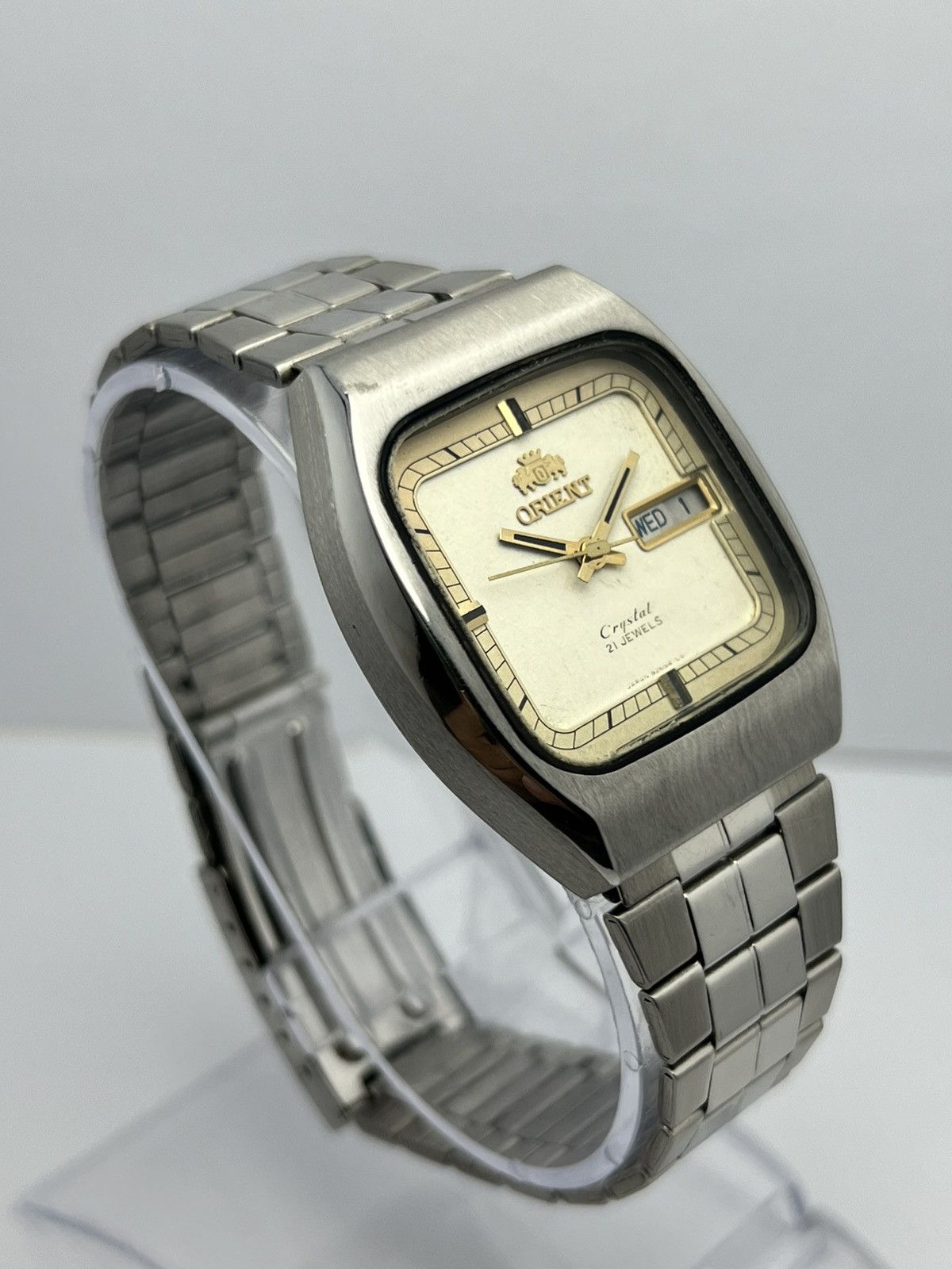 Orient Vintage Orient Automatic wrist Watch Day/Date Japan Size 36 - 4 Thumbnail