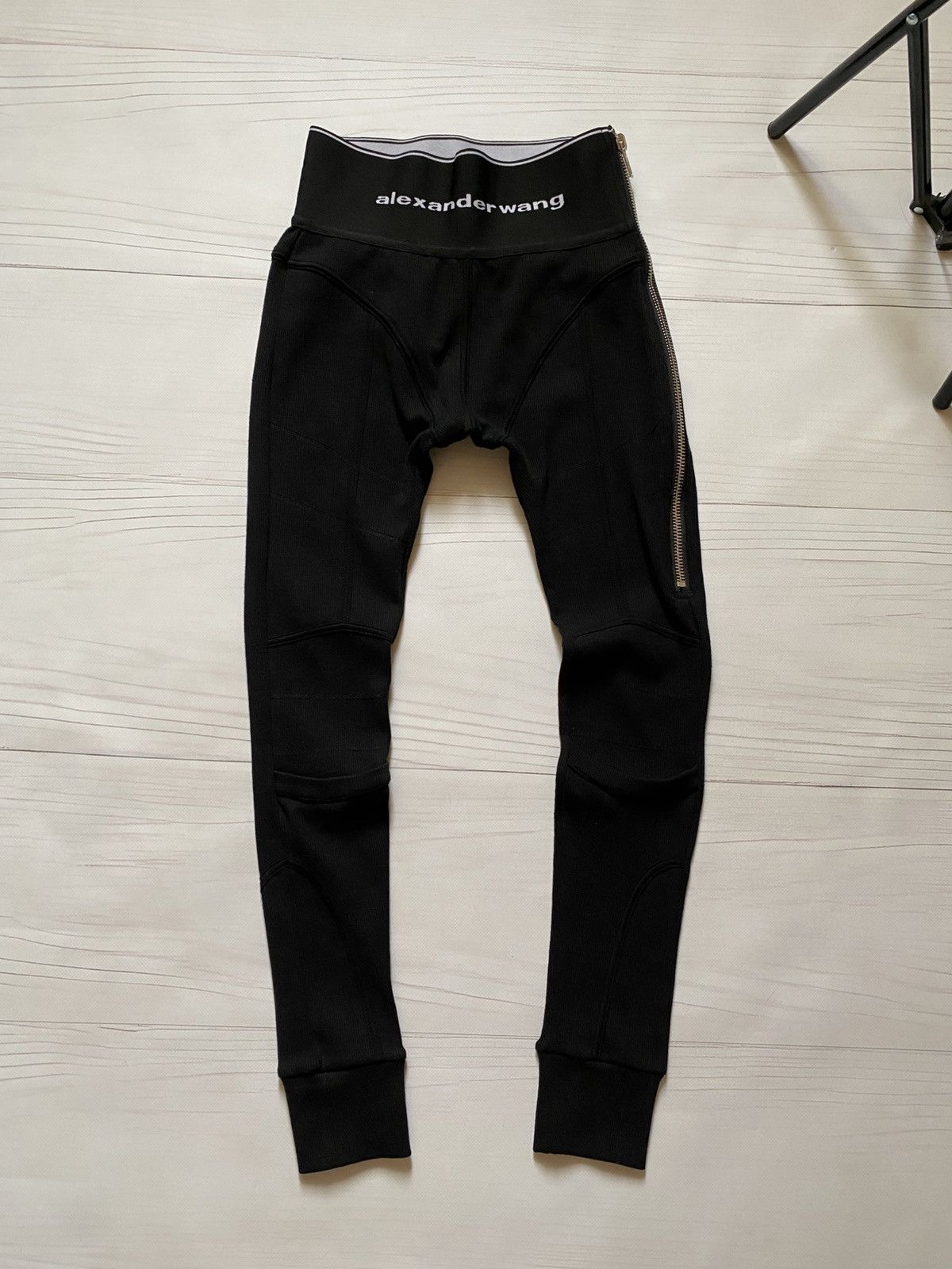 Alexander Wang Alexander Wang Side Zip Logo Waistband Leggings Size 30" / US 8 / IT 44 - 1 Thumbnail