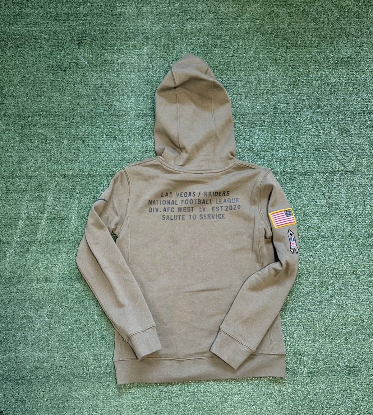 Nike Las Vegas Raiders Hoodie Nike Salute To Service Youth Medium Size US M / EU 48-50 / 2 - 5 Thumbnail