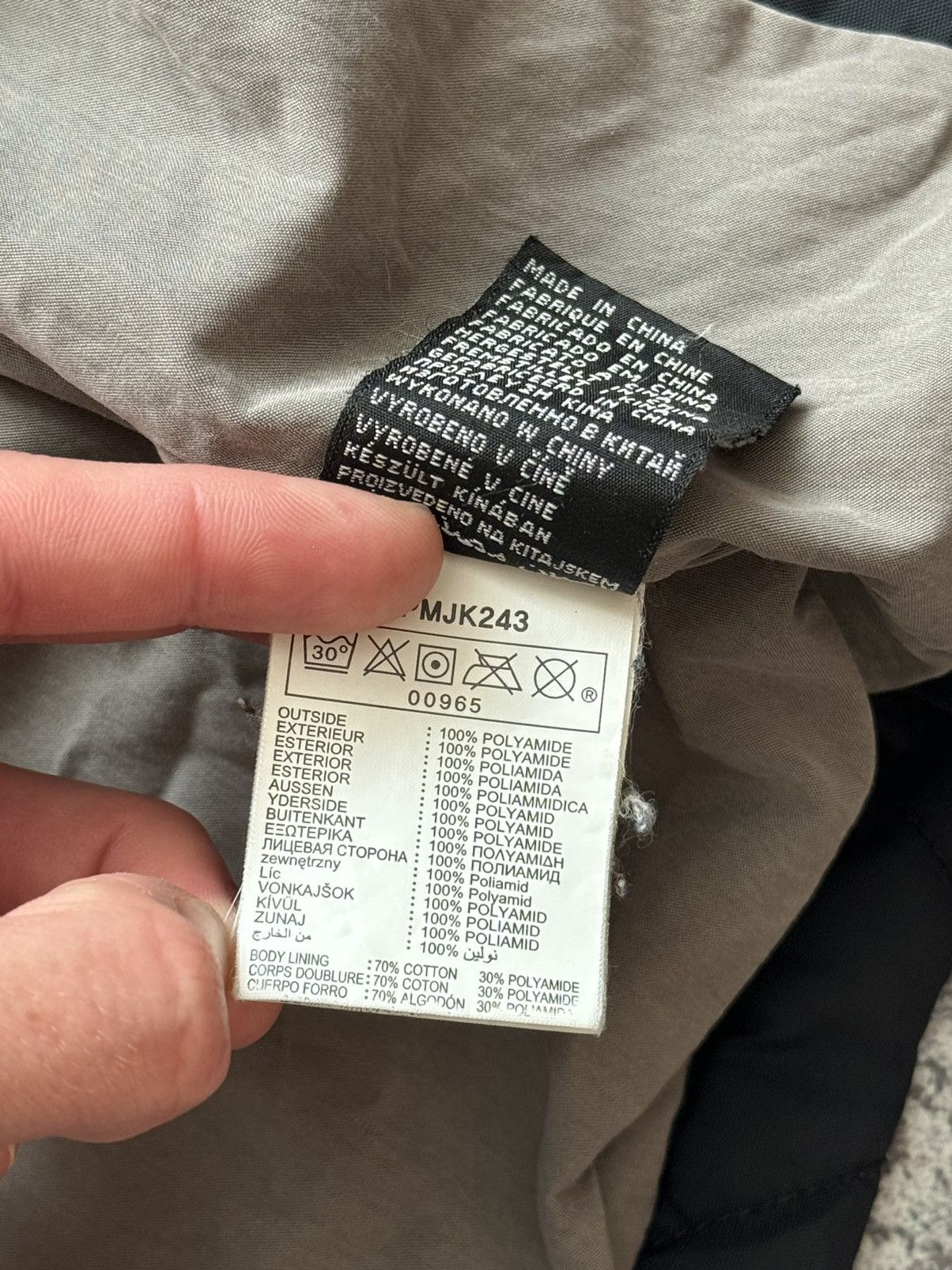 Quicksilver × Quiksilver Quiksilver S quilted jacket bomber button up surfing Size US S / EU 44-46 / 1 - 14 Thumbnail