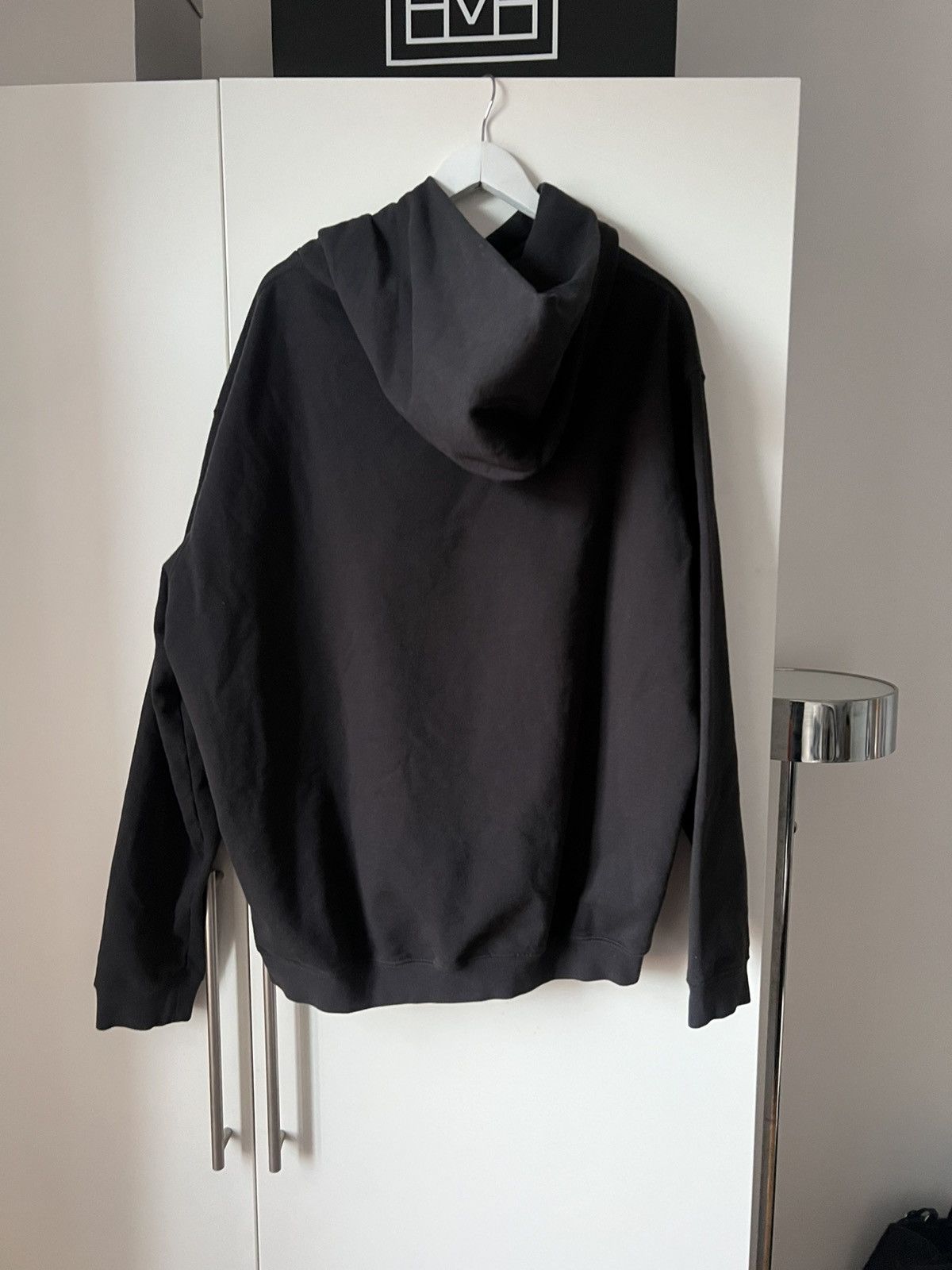 Maison Margiela Maison Margiela Upside Down Logo Hoodie sz XL BNWT Size US XL / EU 56 / 4 - 3 Thumbnail