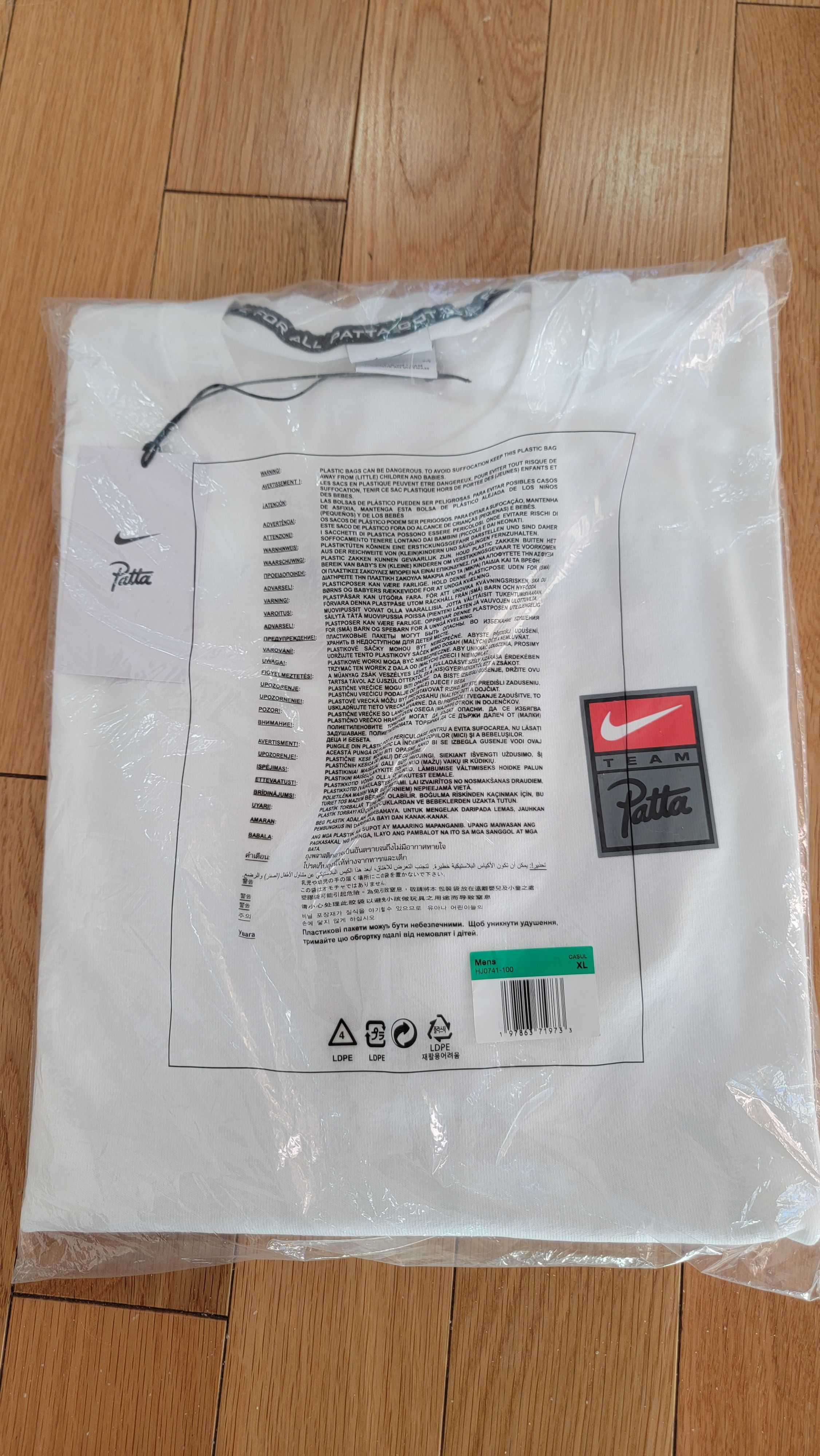 Nike × Patta XL - NIKE x PATTA SS Tee NRG - White & Black Size US XL / EU 56 / 4 - 4 Thumbnail