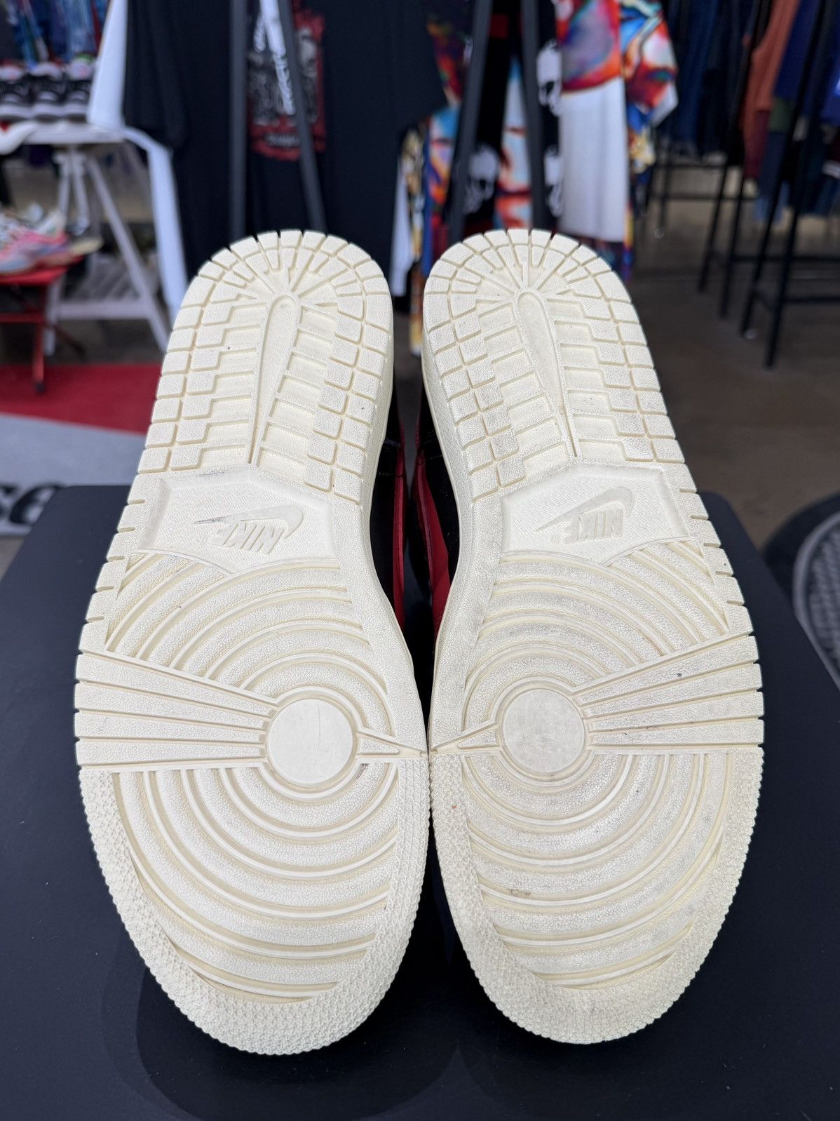 Jordan Brand Jordan 1 Couture Size 8.5 (2019) Size US 8.5 / EU 41-42 - 9 Thumbnail