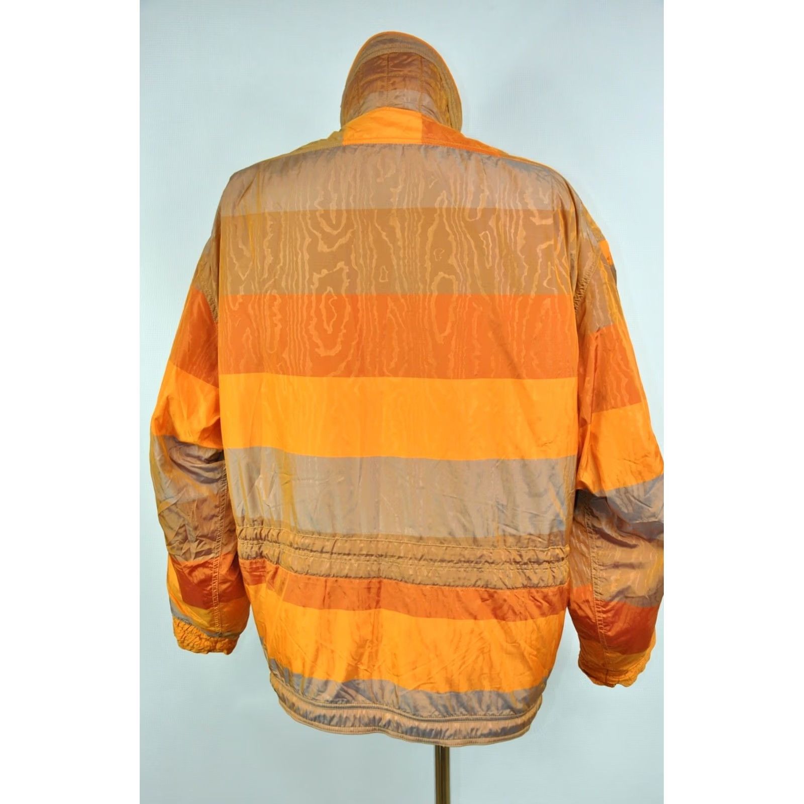 Vintage Chervo Jacket Women Ski Jacket, Size 44, Orange, 70% Polyamide 30% Polyester, Zip Closure, Regular, Vintage: No, Solid Pattern, Made in Italy Size M / US 6-8 / IT 42-44 - 5 Thumbnail
