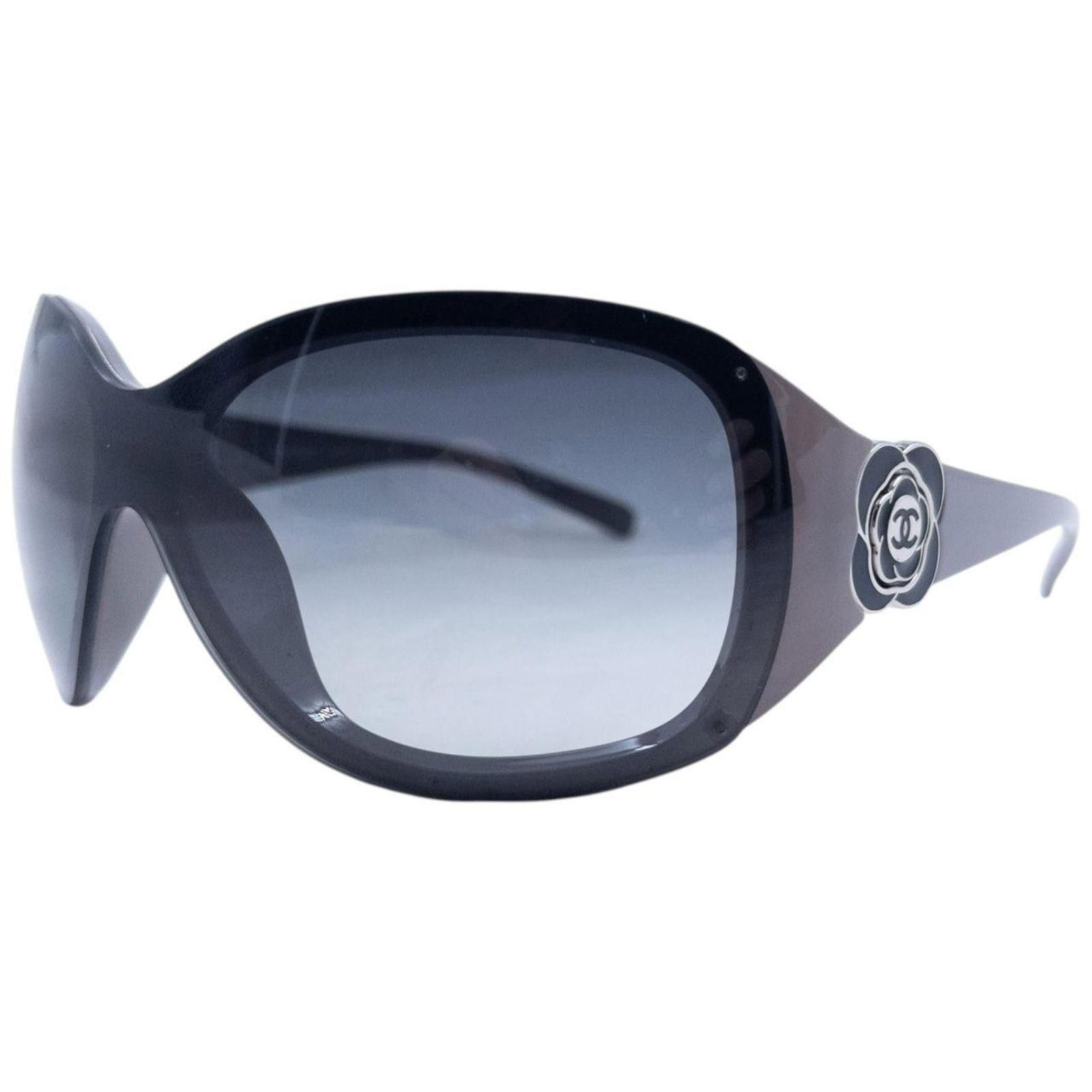 Chanel Vintage 2000s Chanel Flower Sunglasses Size ONE SIZE - 1 Thumbnail