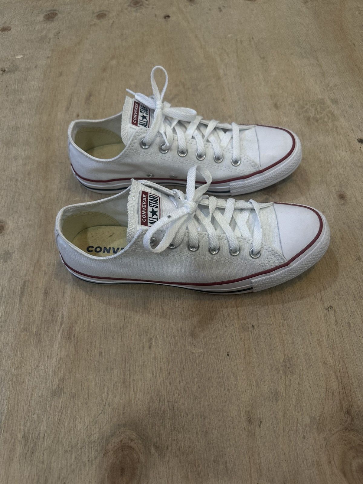 Converse Classic Non Chucky Low Top Converse Size US 7.5 / EU 40-41 - 1 Thumbnail