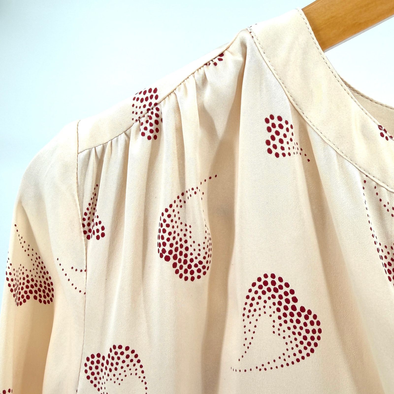 Joie Joie 100% Silk Heart Print Purine V-Neck Long Sleeve Blouse Size XS / US 0-2 / IT 36-38 - 2 Thumbnail