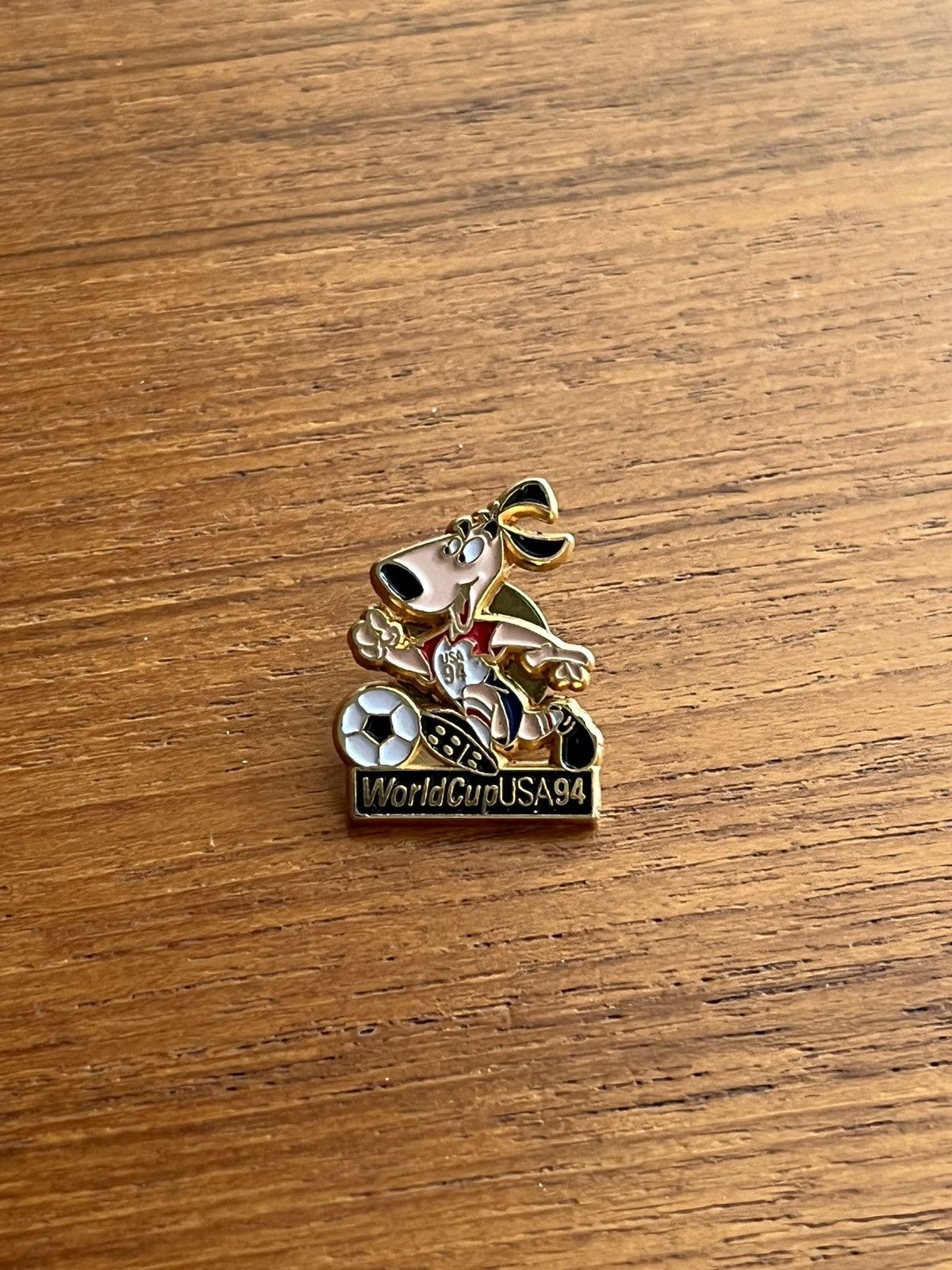 Vintage USA World Cup 94 vintage pin Size ONE SIZE - 1 Thumbnail