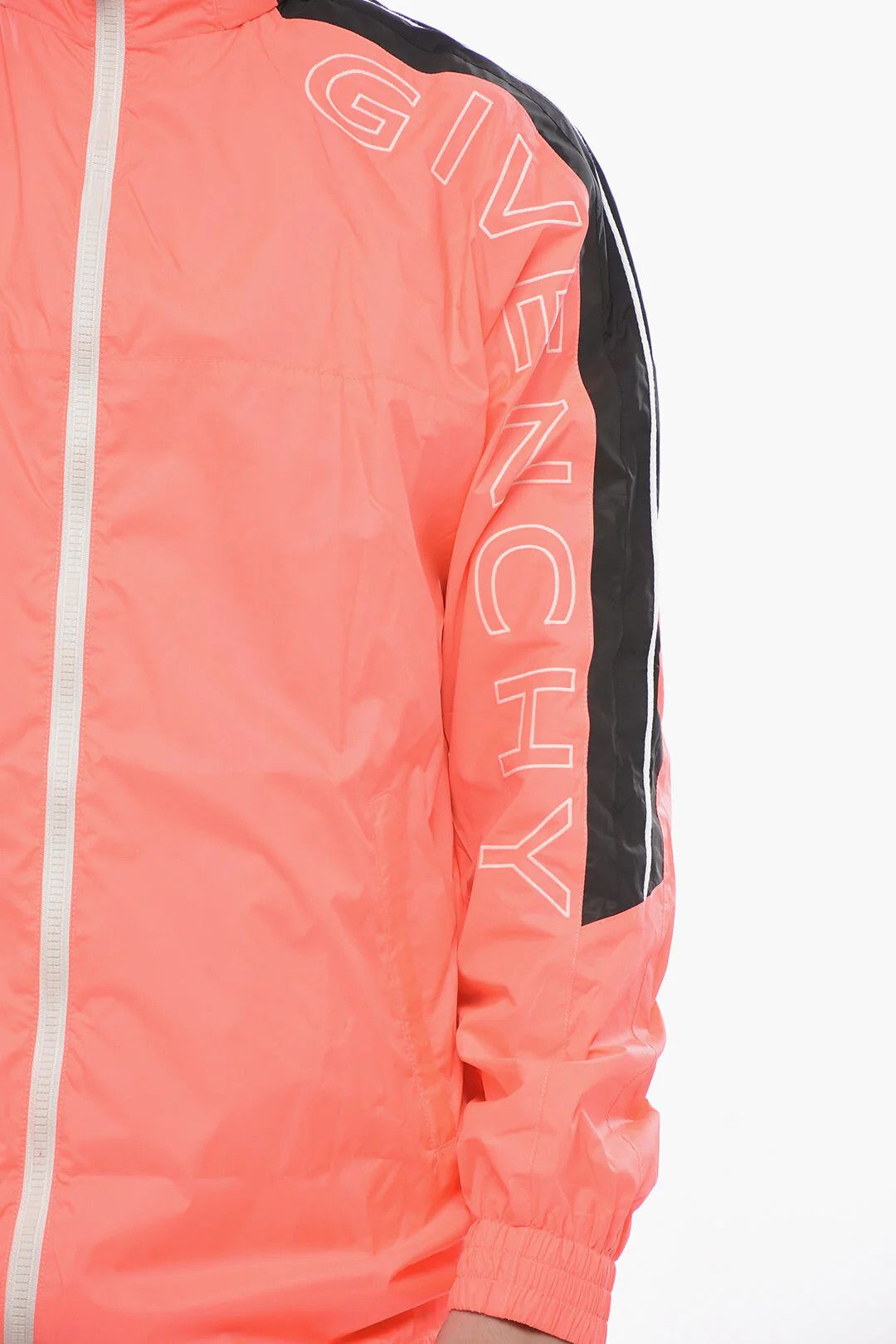 Givenchy og1mm0326 Nylon Windbreaker Jacket in Pink Size US S / EU 44-46 / 1 - 3 Thumbnail