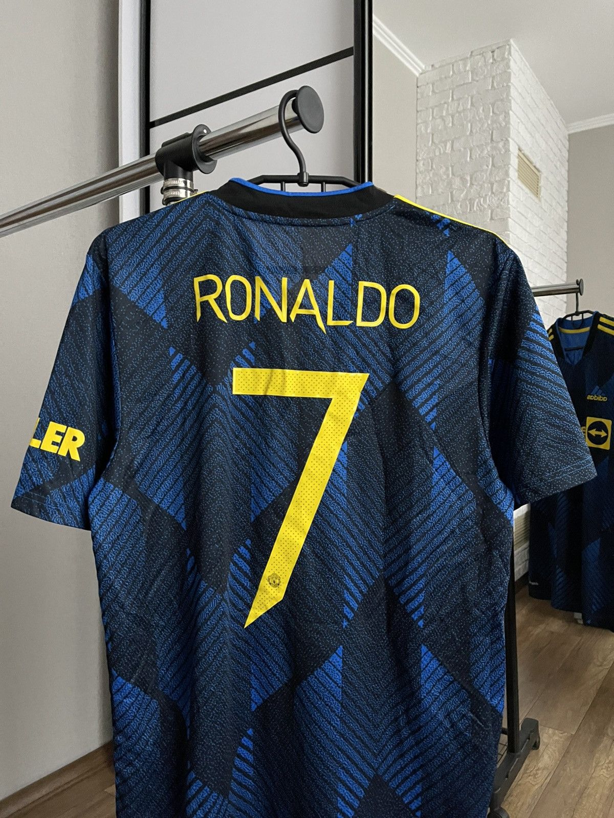 Adidas 2021/2022 Adidas Manchester United Ronaldo Soccer T-Shirt Size US M / EU 48-50 / 2 - 4 Thumbnail