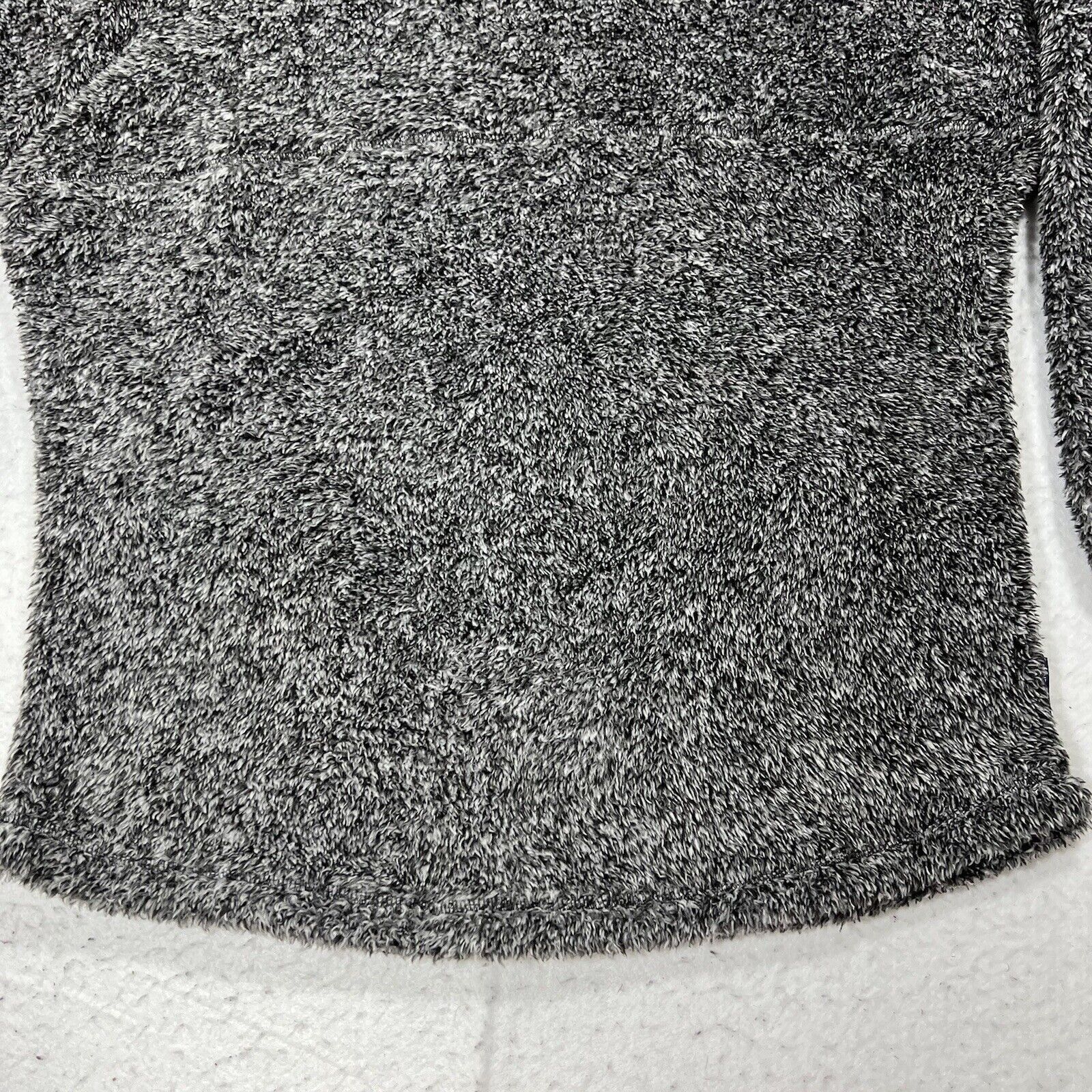Disney Disney Parks Spirit Jersey Oversized Fuzzy Sherpa Sweater Size M / US 6-8 / IT 42-44 - 5 Thumbnail