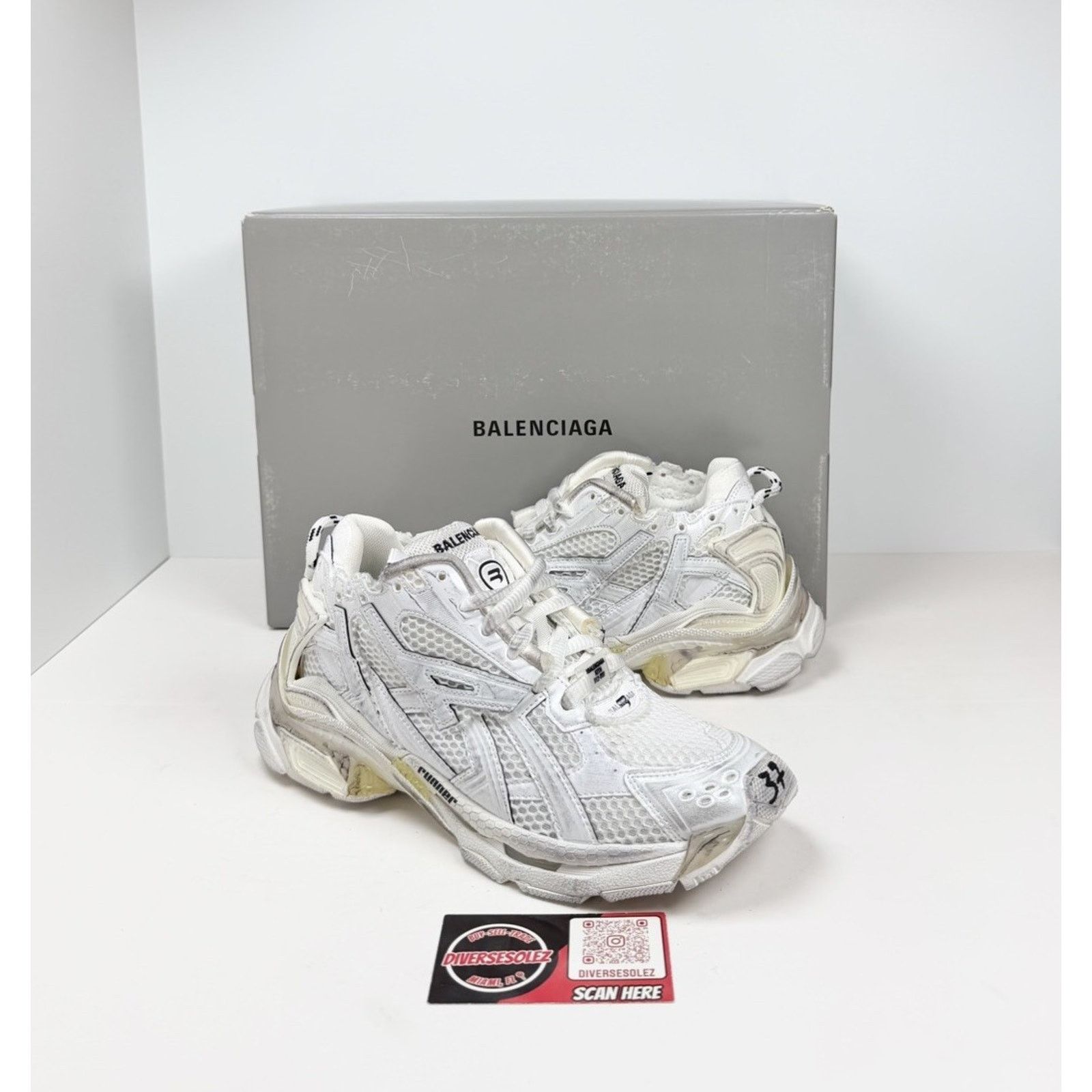 Balenciaga Size 37EU/7W - Balenciaga Runner White Distressed NEW Size US 7 / IT 37 - 1 Thumbnail