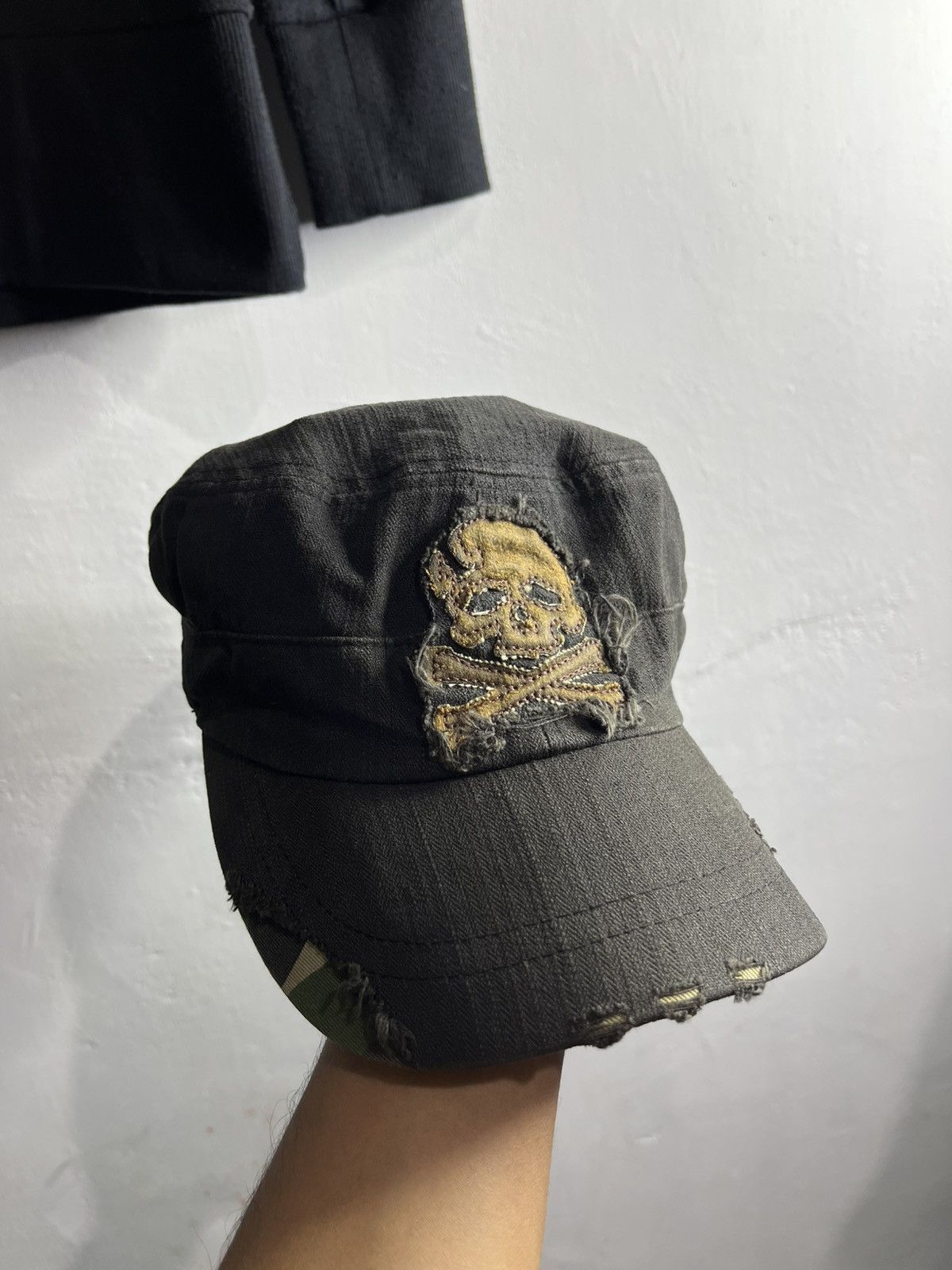 Le Grande Bleu (L.G.B.) Vintage unknwn vkei skull distressed comando hat Size ONE SIZE - 1 Thumbnail