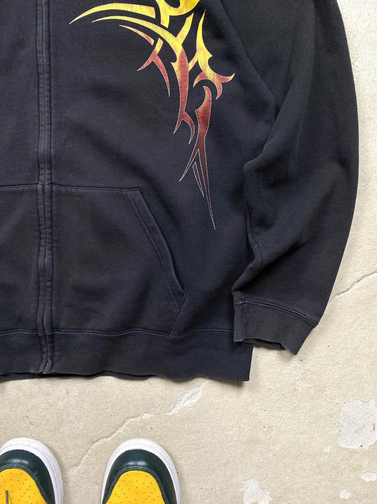 Japanese Brand Y2K Vintage 2000’s Abstract Fire Hoodie Japan Style Size US XL / EU 56 / 4 - 6 Thumbnail