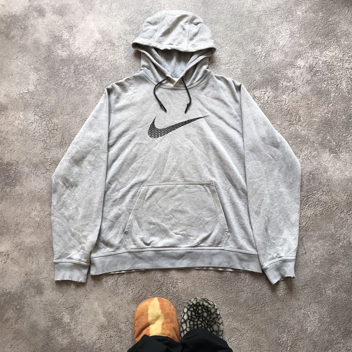 Vintage Vintage Nike Washed Grey Hoodie Swoosh Streetwear 90s XL Size US XL / EU 56 / 4 - 1 Thumbnail
