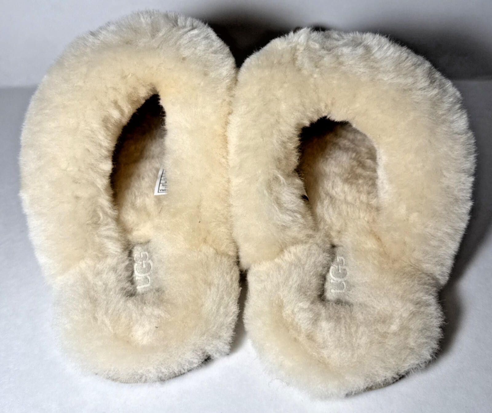 Ugg UGG Scuffette II Suede and Sheepskin Women's Slippers Sand Size US 6 / IT 36 - 2 Thumbnail