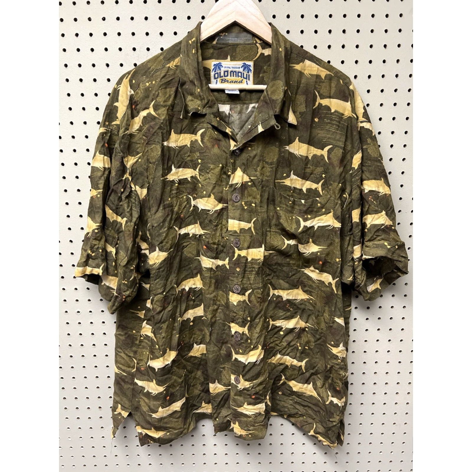 J Brand VINTAGE Old Maui Brand Hawaiian Shirt Men L DK. Olive Green Rayon Button-Up Short Sleeve Tropical Fish Pattern Size US L / EU 52-54 / 3 - 2 Thumbnail