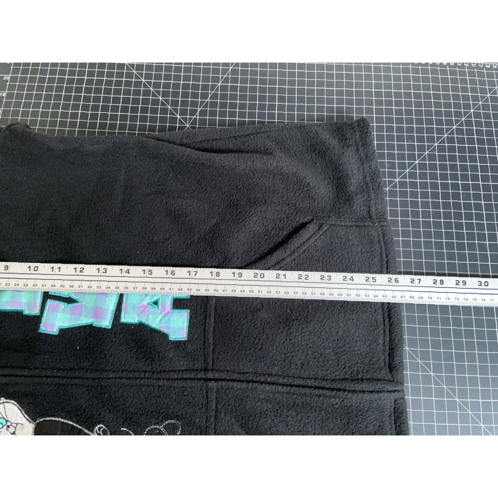 Vintage VINTAGE Looney Tunes Penelope Pussycat Diva Embroidered Full Zip Fleece Sweatshirt Women XL Black Size XL / US 12-14 / IT 48-50 - 7 Thumbnail