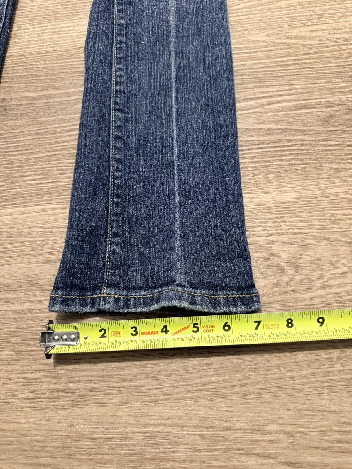 Guess Y2K dark-washed low-rise bootcut Guess denim Size 27" / US 4 / IT 40 - 9 Thumbnail