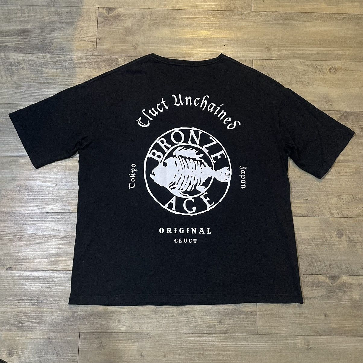 Japanese Brand Cluct unchained x bronze age t shirt Size US XL / EU 56 / 4 - 1 Thumbnail