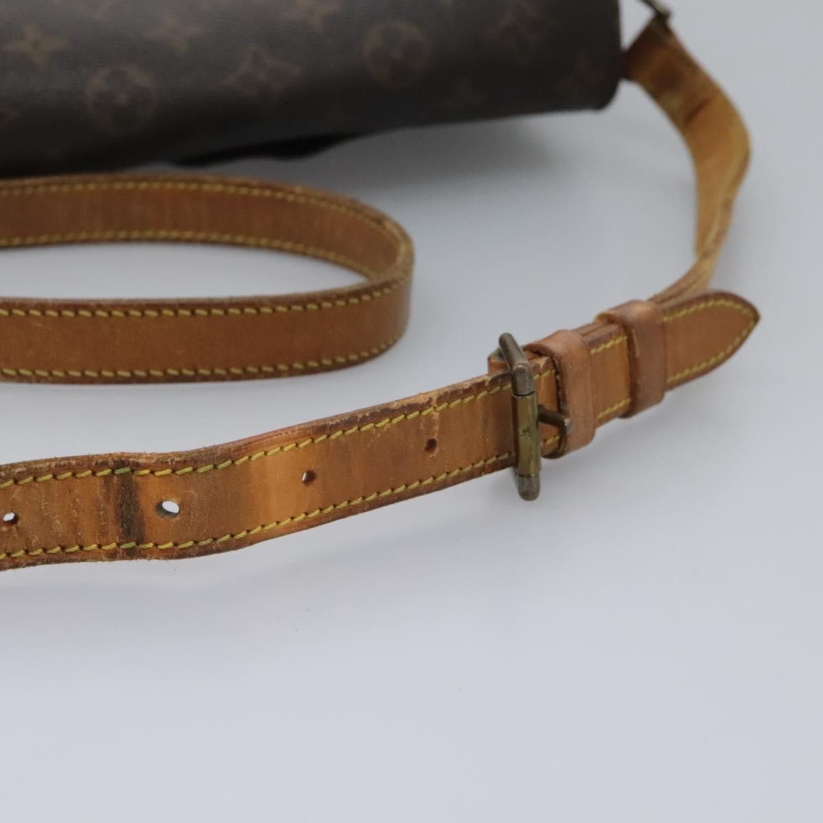 Louis Vuitton LOUIS VUITTON Monogram Saint Cloud GM Shoulder Bag M51242 Size ONE SIZE - 8 Thumbnail