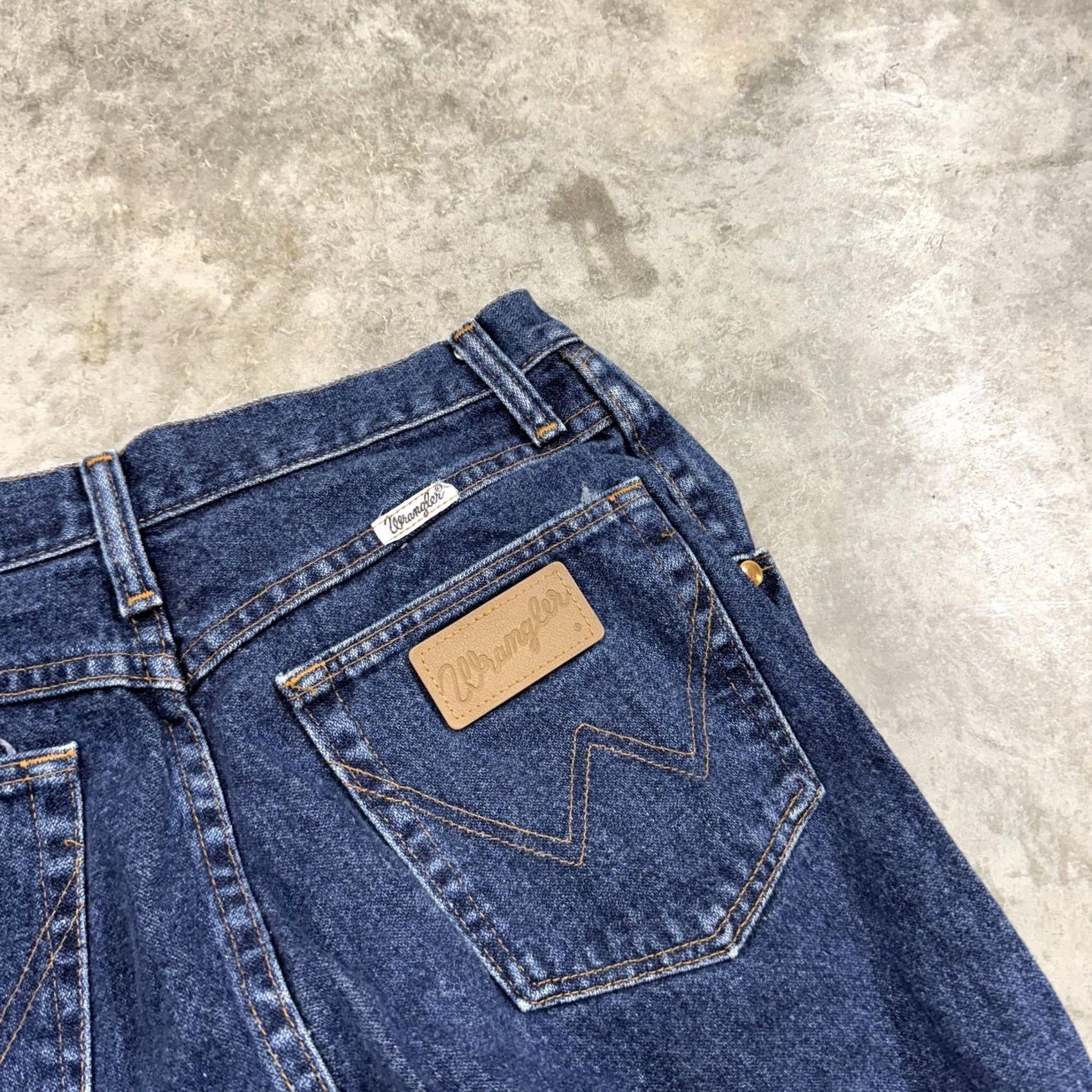 Wrangler VINTAGE Wrangler Jeans Womens 7/8 Blue High Rise Tapered Leg Made USA 90s Size 28" / US 6 / IT 42 - 2 Thumbnail