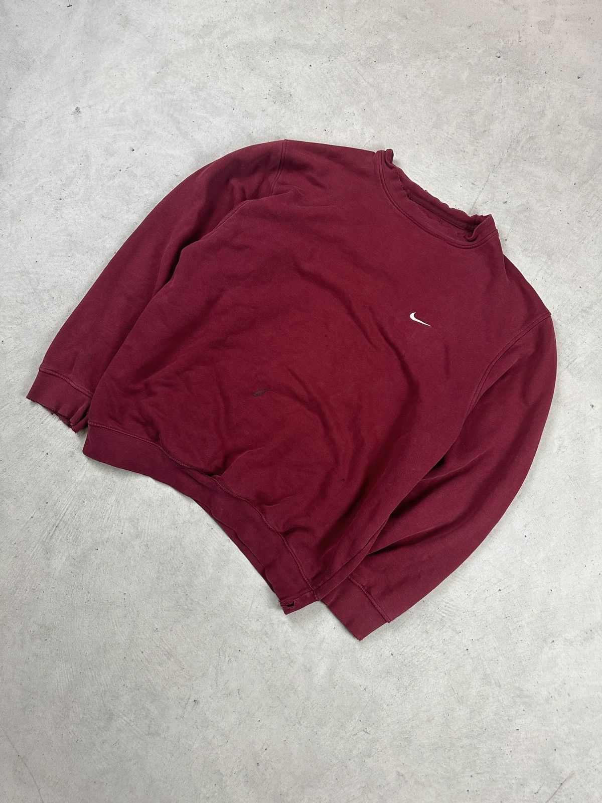 Nike × Vintage Vintage Nike Burgundy Crewneck Size US L / EU 52-54 / 3 - 2 Thumbnail